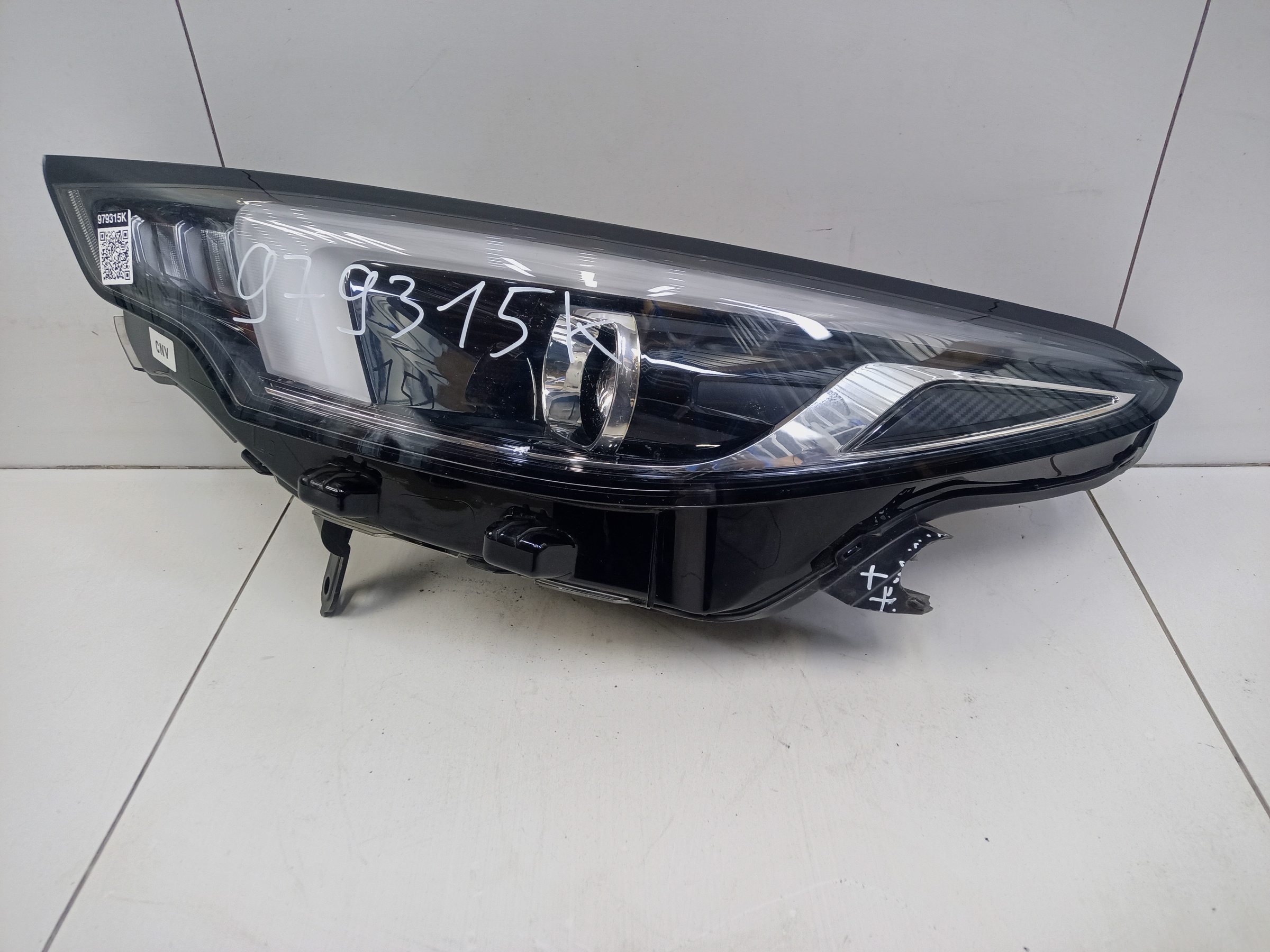 Фара передняя левая Omoda S5 галоген