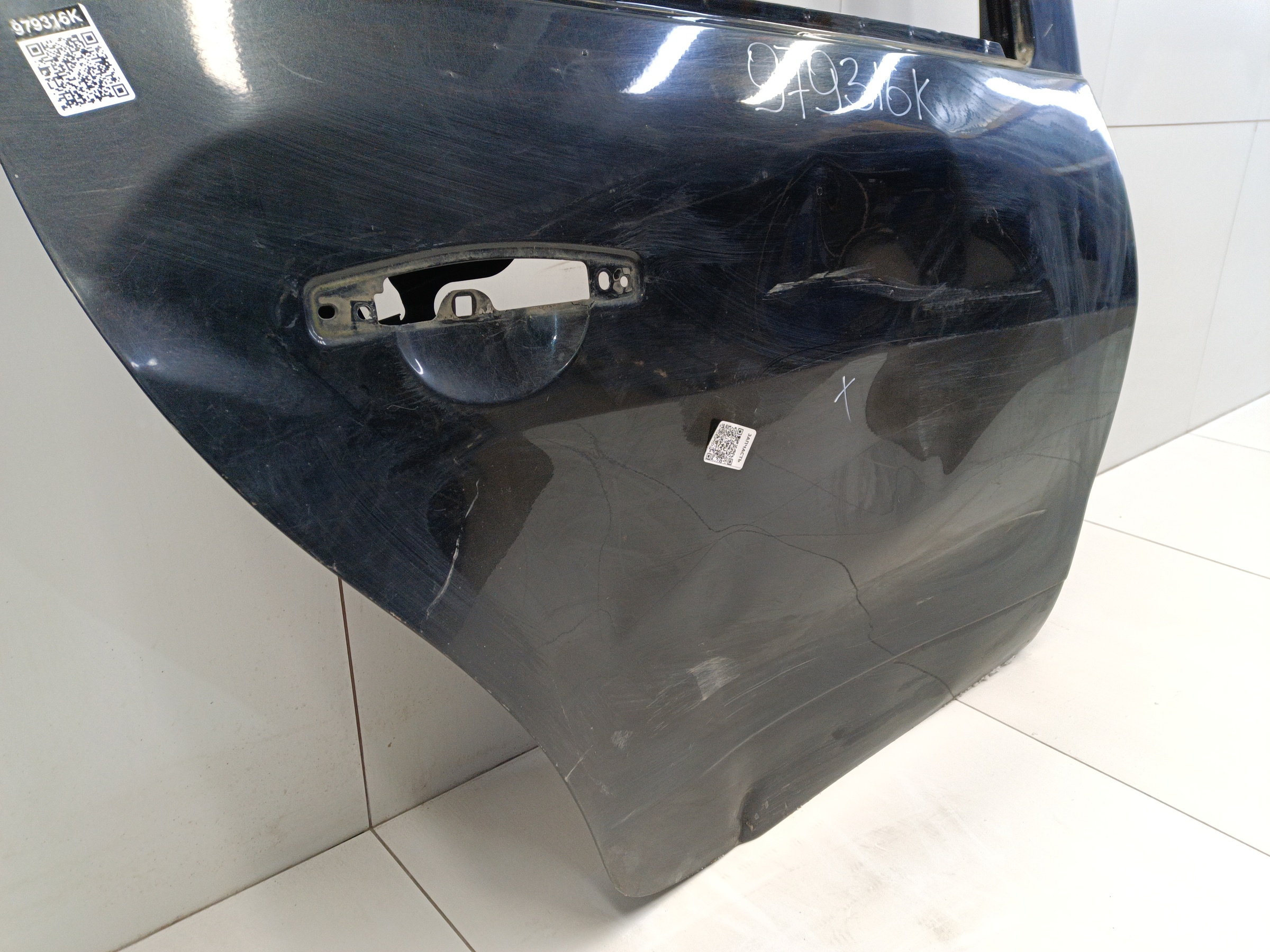 Дверь задняя правая Renault Duster 1