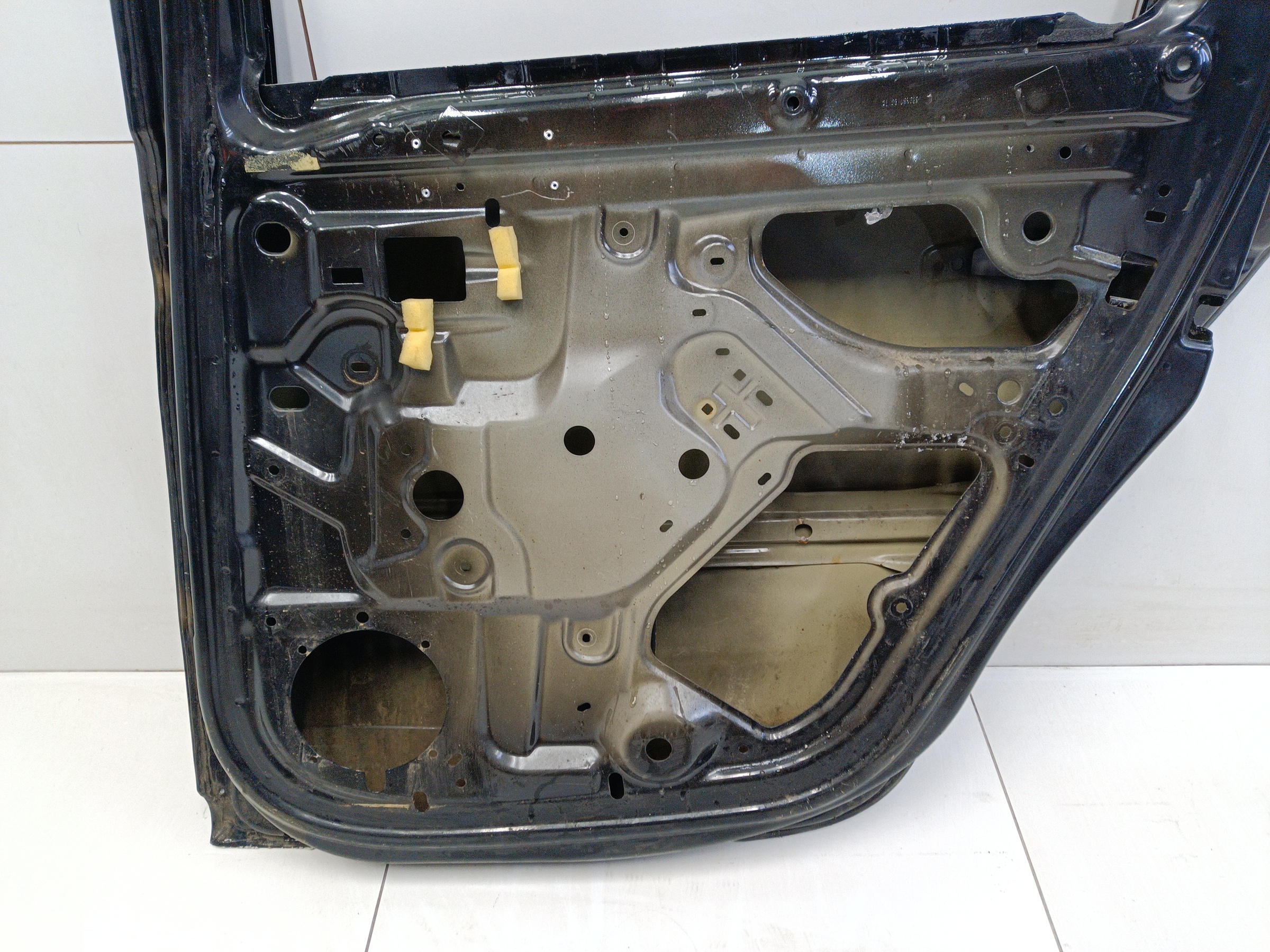 Дверь задняя правая Renault Duster 1