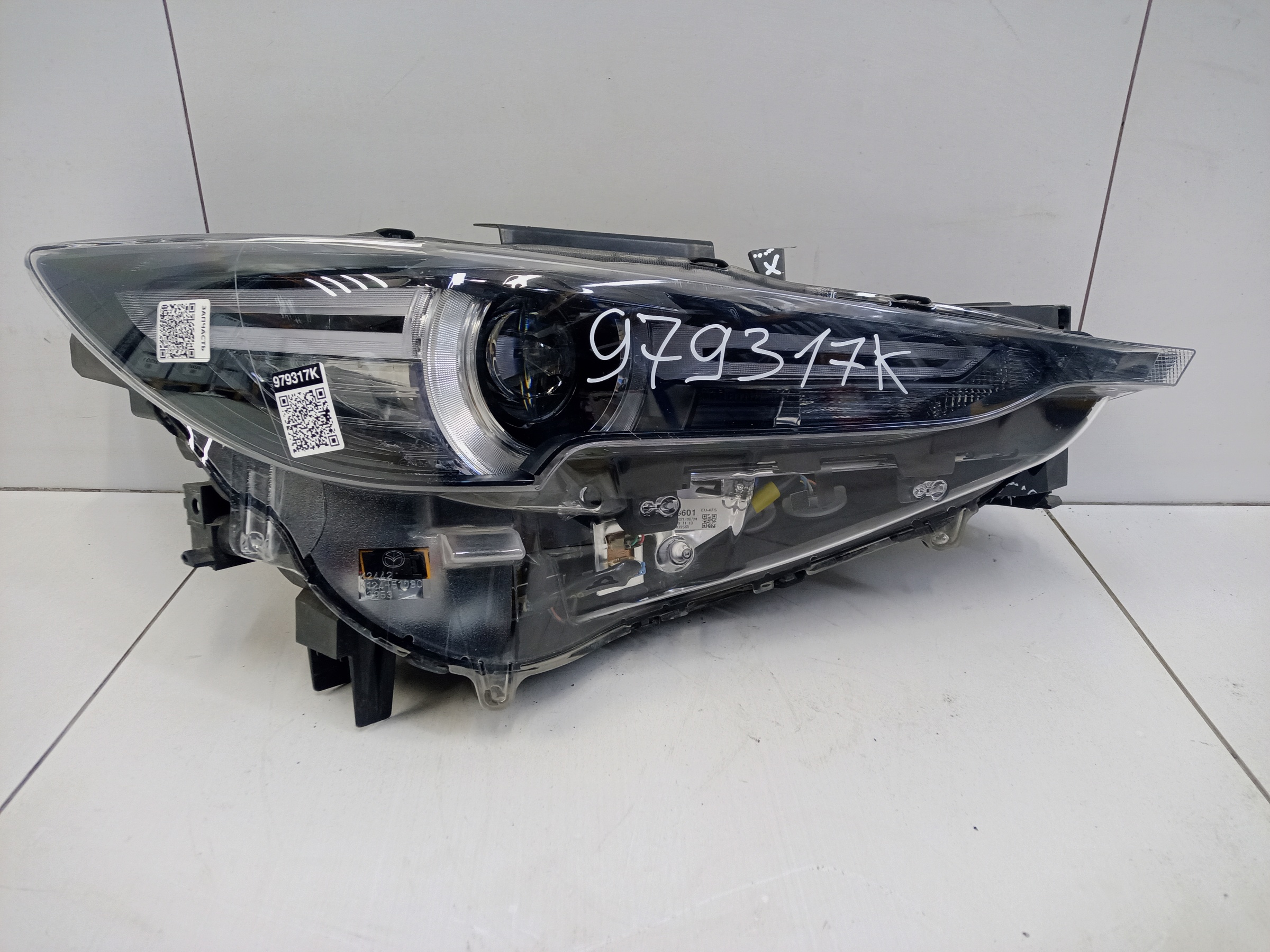 Фара передняя правая Mazda CX-5 2 LED адаптив