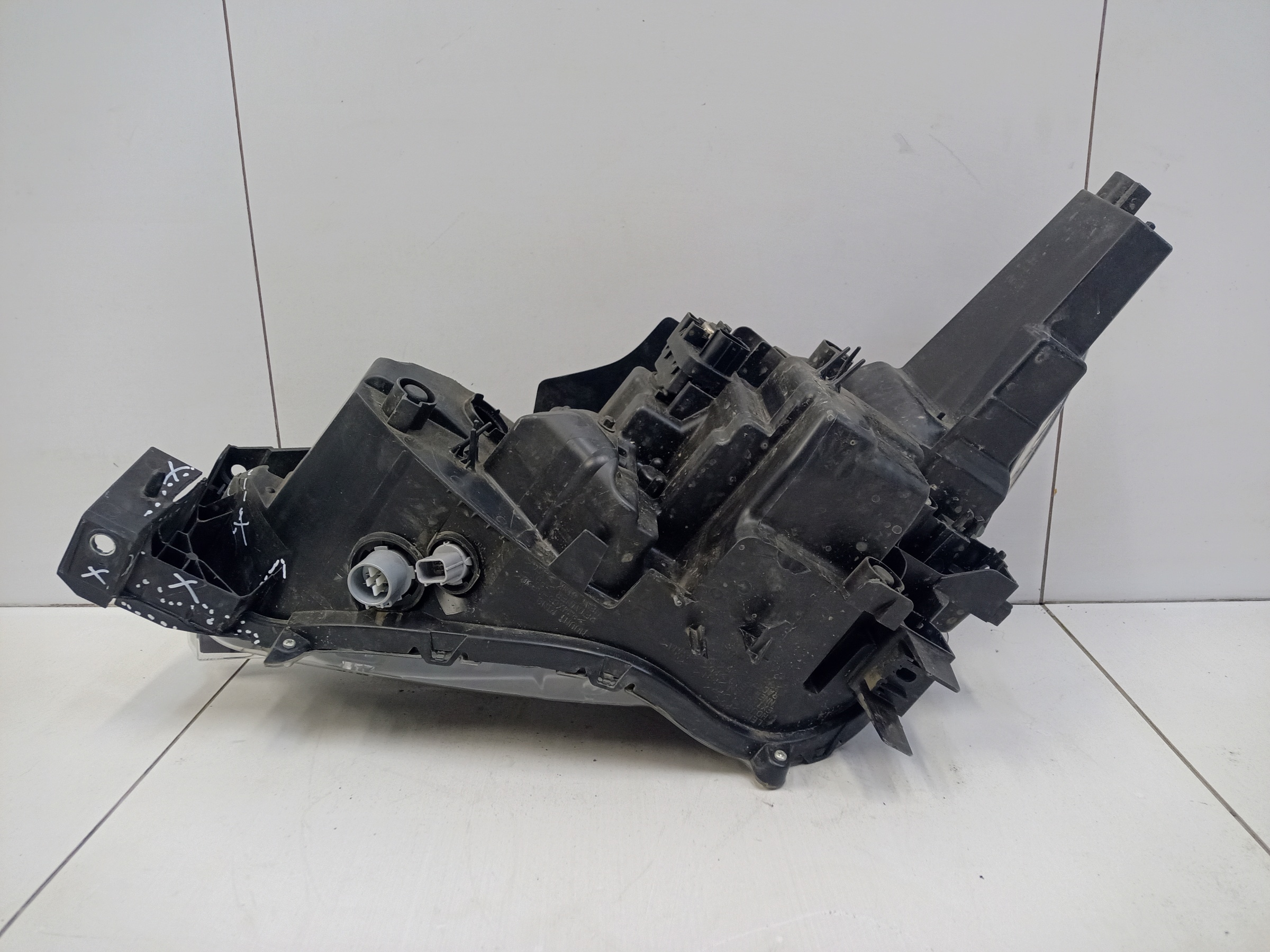 Фара передняя правая Mazda CX-5 2 LED адаптив