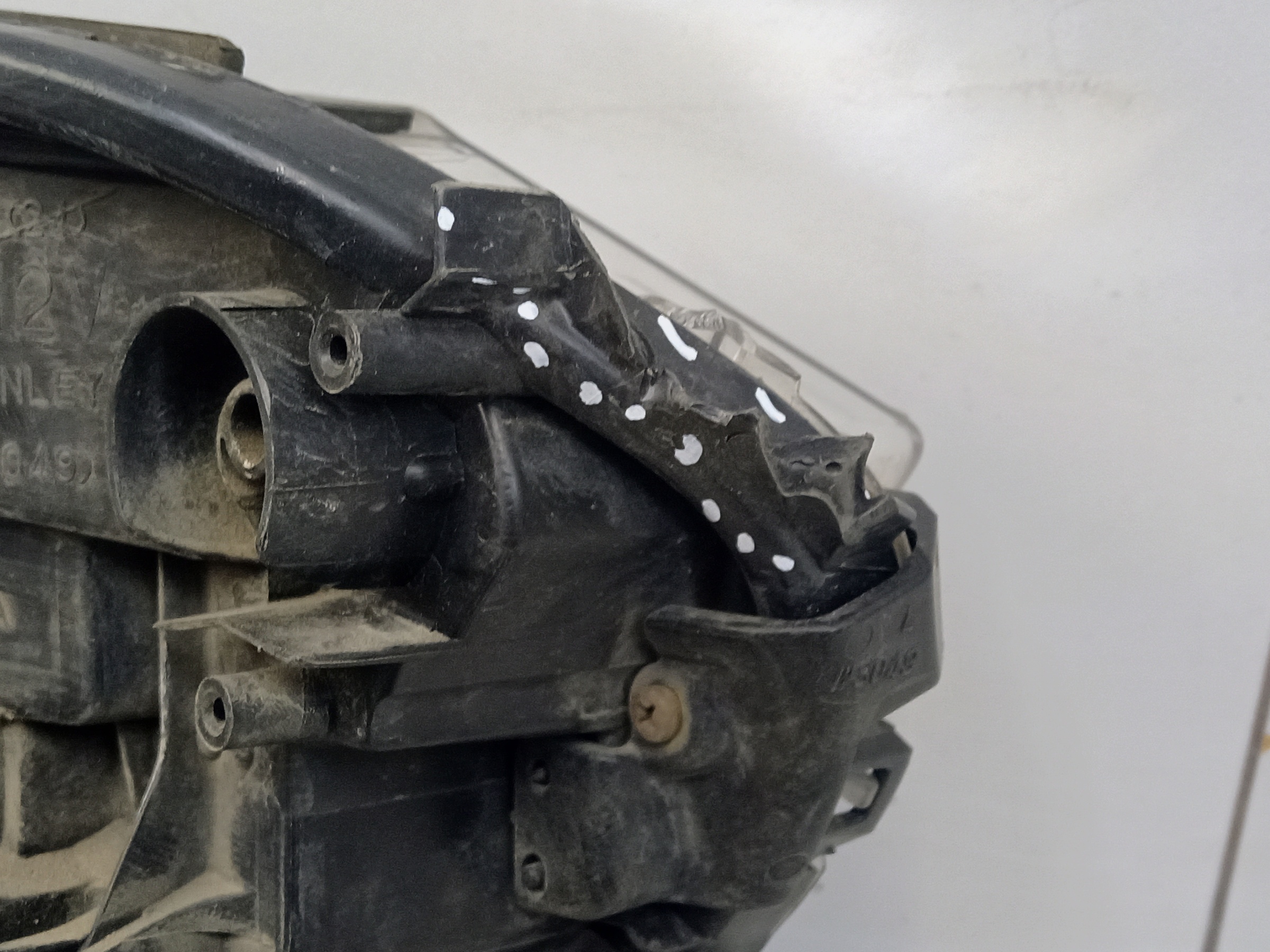 Фара передняя левая Toyota RAV4 CA40 Restail LED