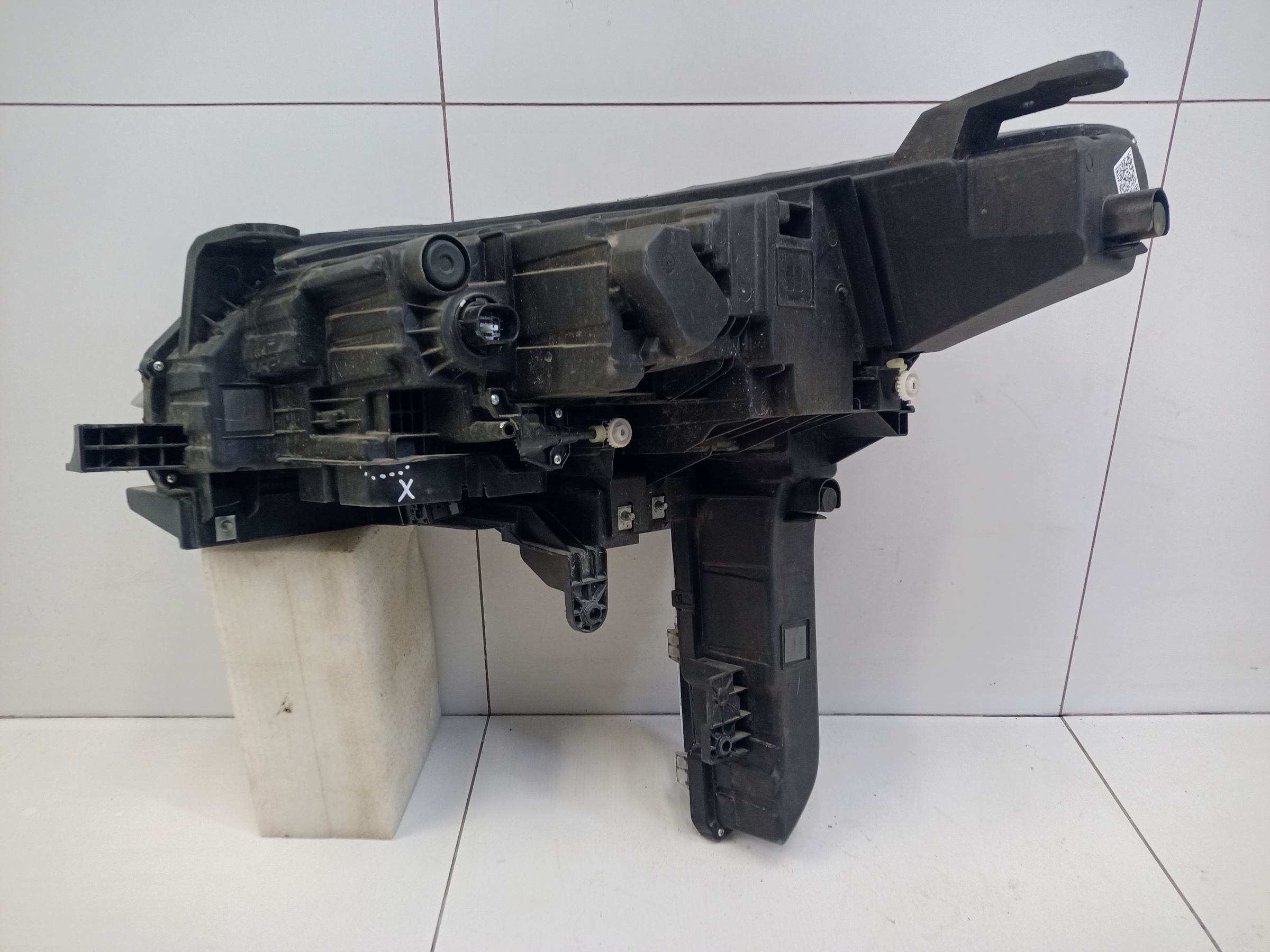 Фара передняя правая Exeed RX LED