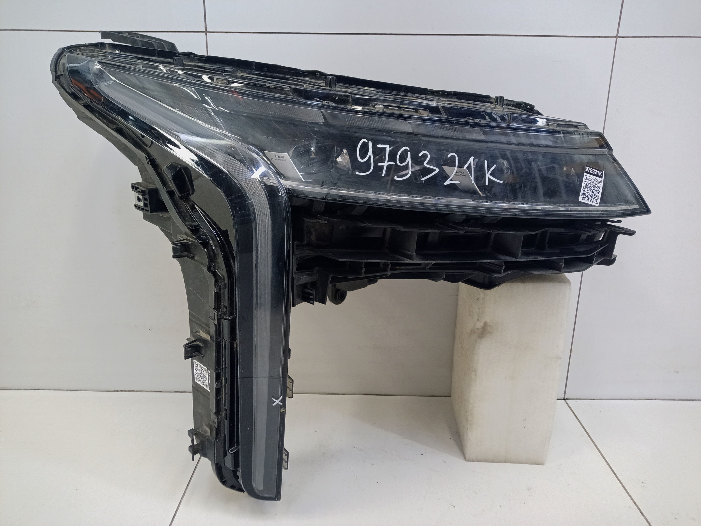 Фара передняя правая Exeed RX LED