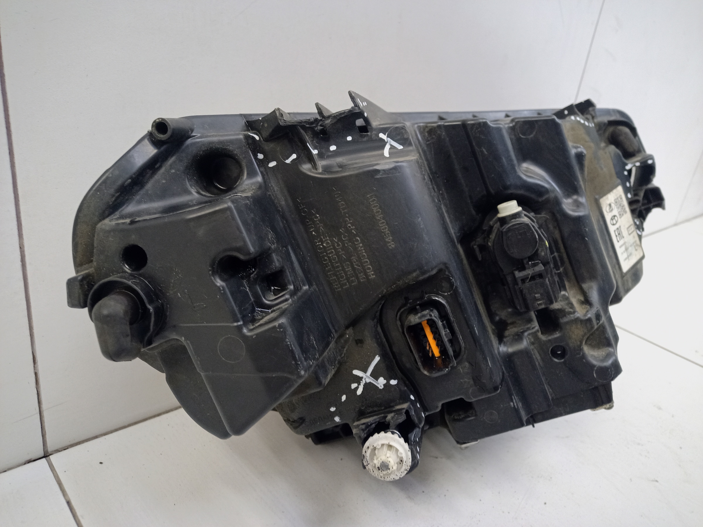 Фара передняя левая Lada Vesta 1 Restail LED