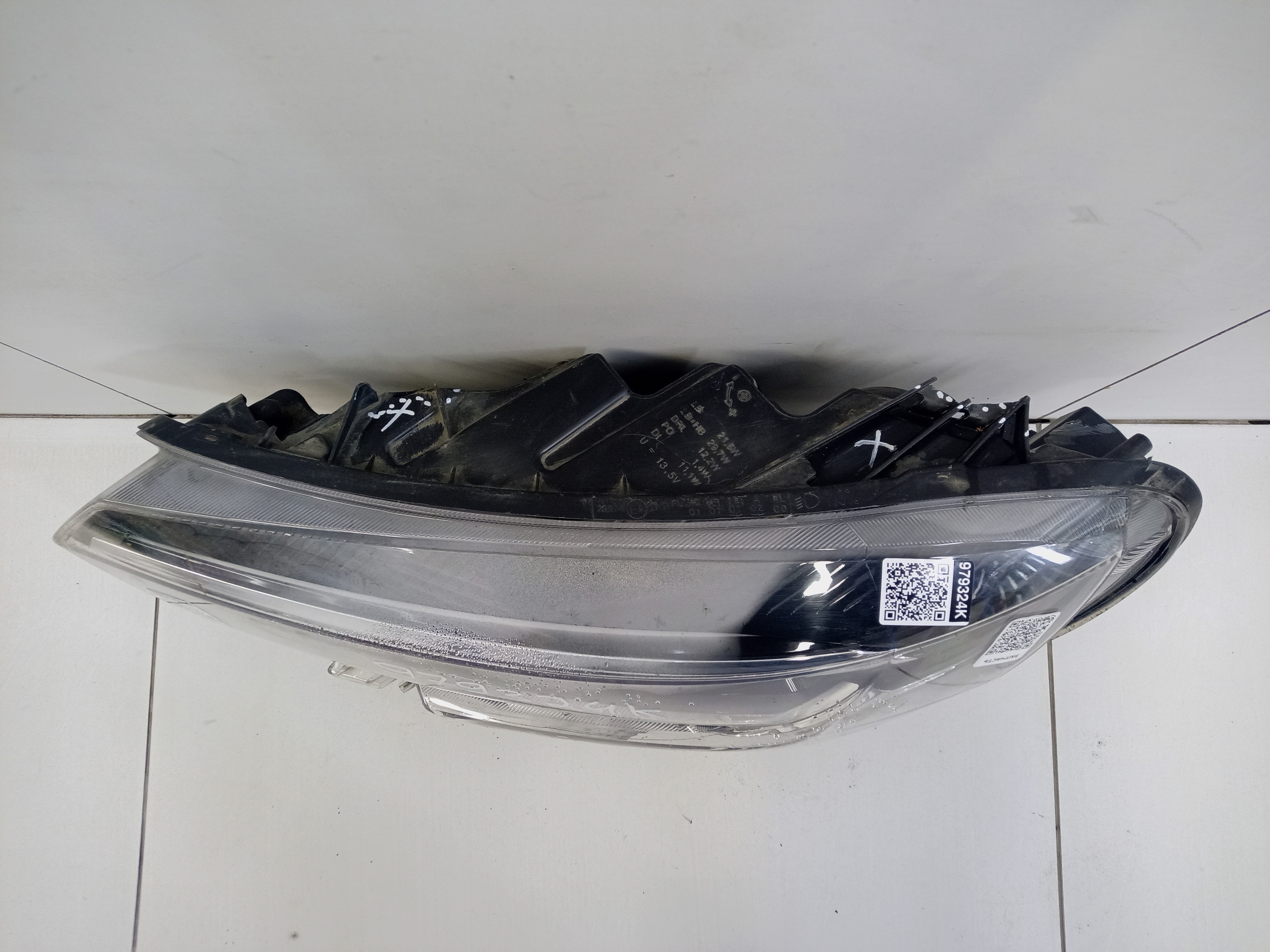 Фара передняя левая Lada Vesta 1 Restail LED