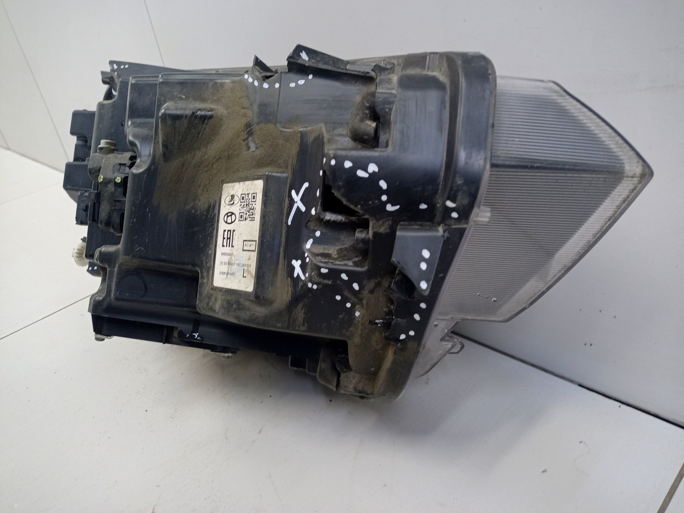 Фара передняя левая Lada Vesta 1 Restail LED