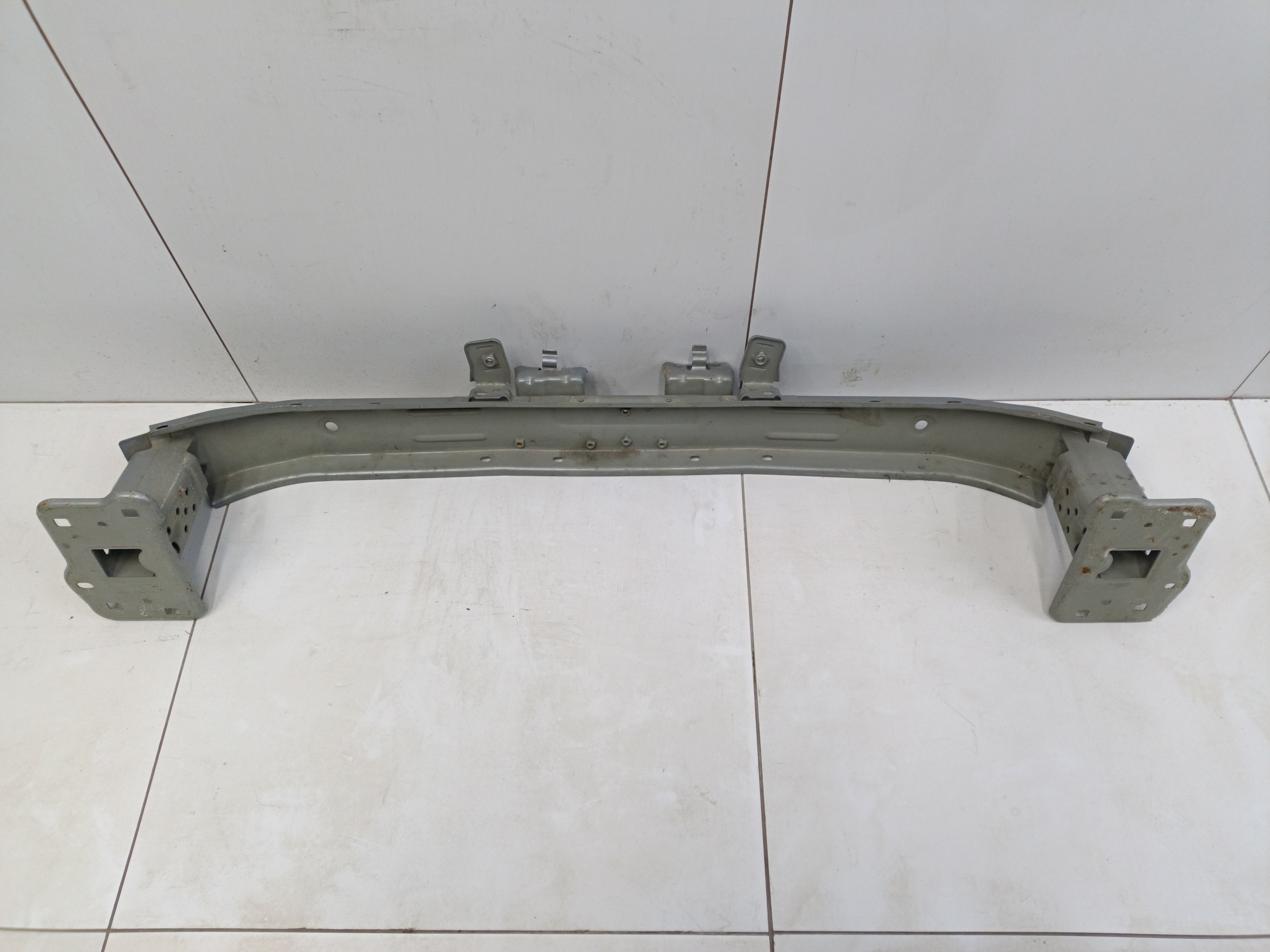 Усилитель переднего бампера Haval F7