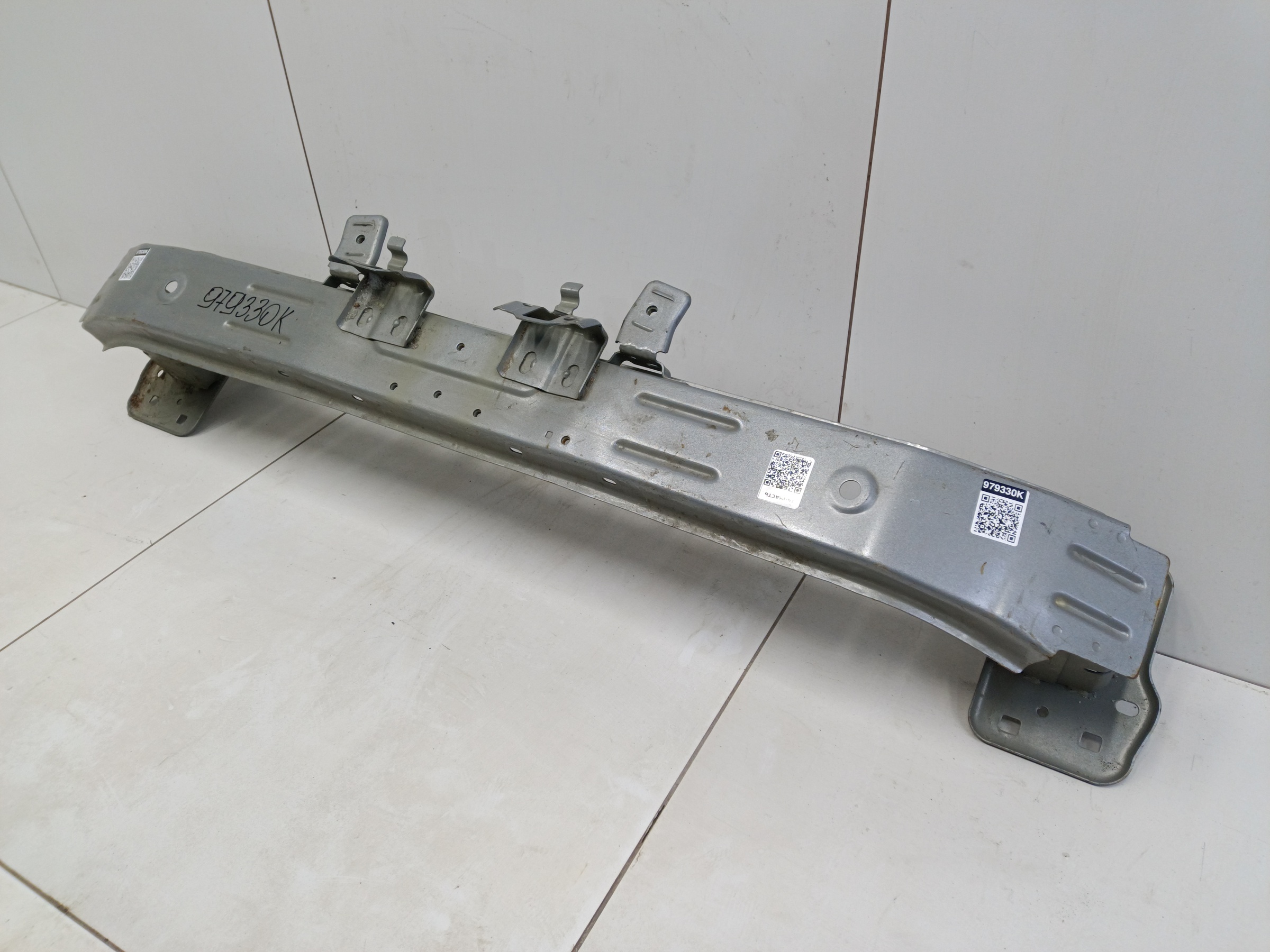 Усилитель переднего бампера Haval F7