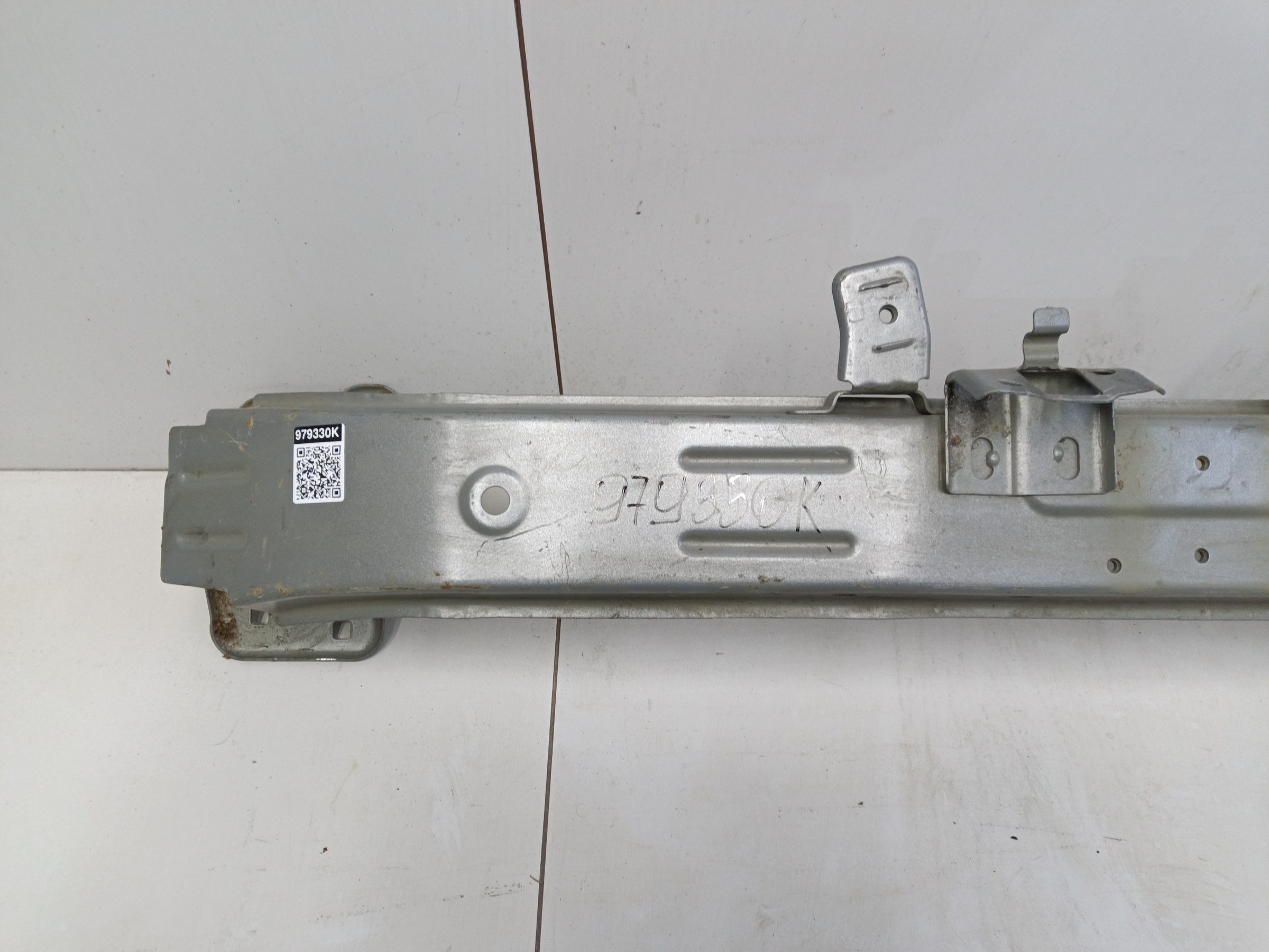 Усилитель переднего бампера Haval F7