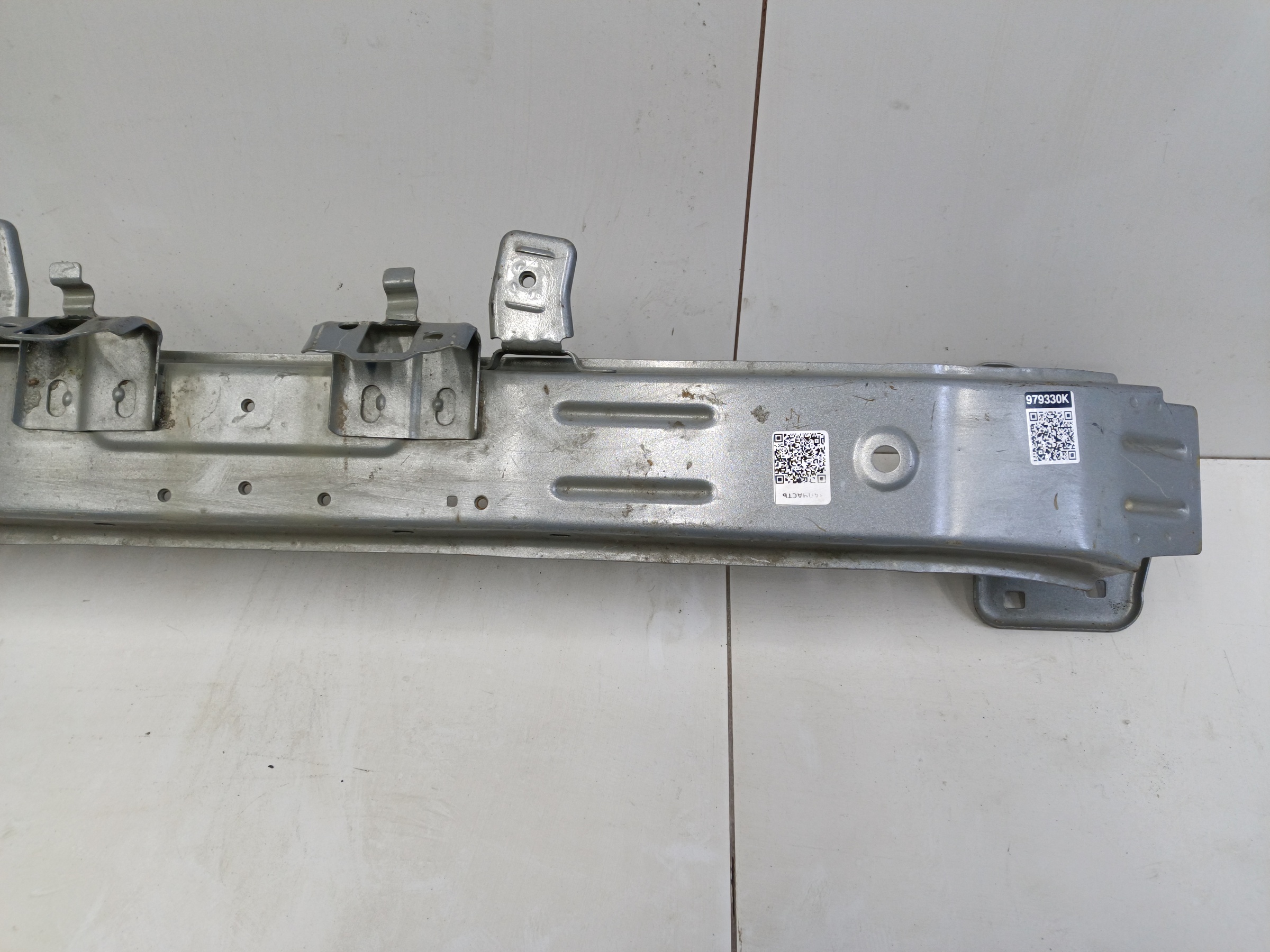 Усилитель переднего бампера Haval F7