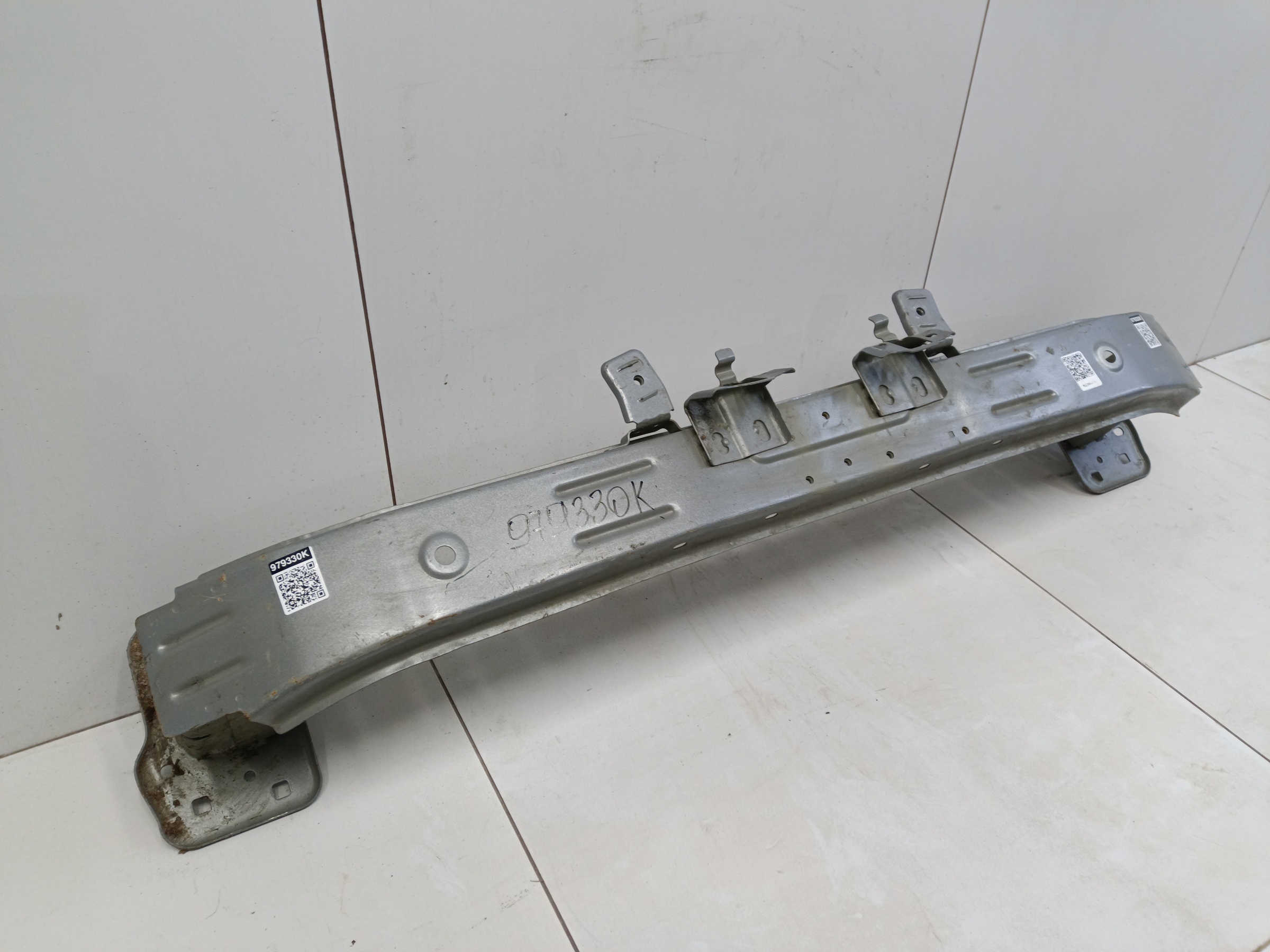 Усилитель переднего бампера Haval F7