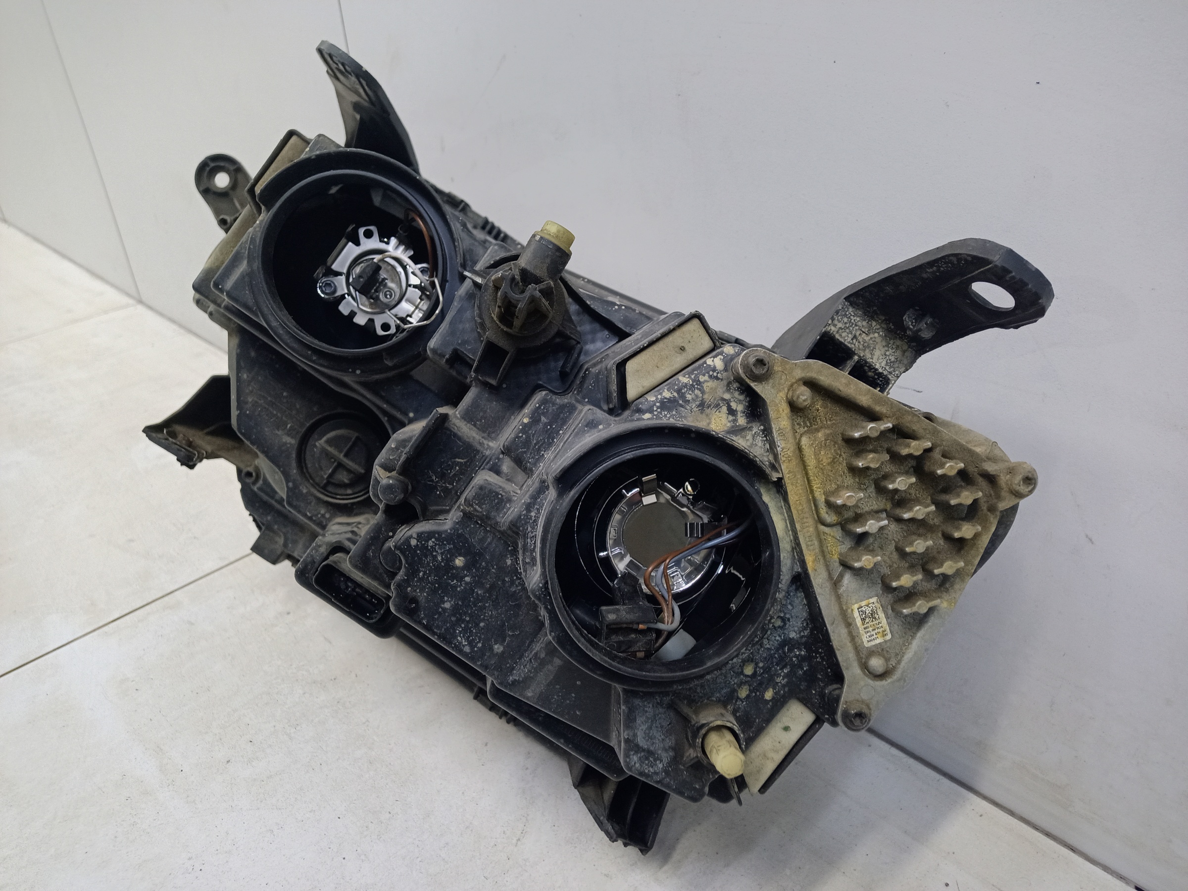 Фара передняя правая Renault Duster 2 галоген с ДХО