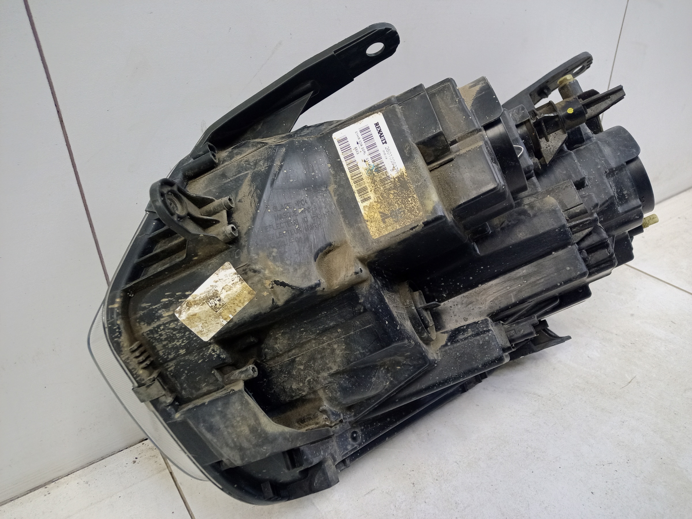 Фара передняя правая Renault Duster 2 галоген с ДХО