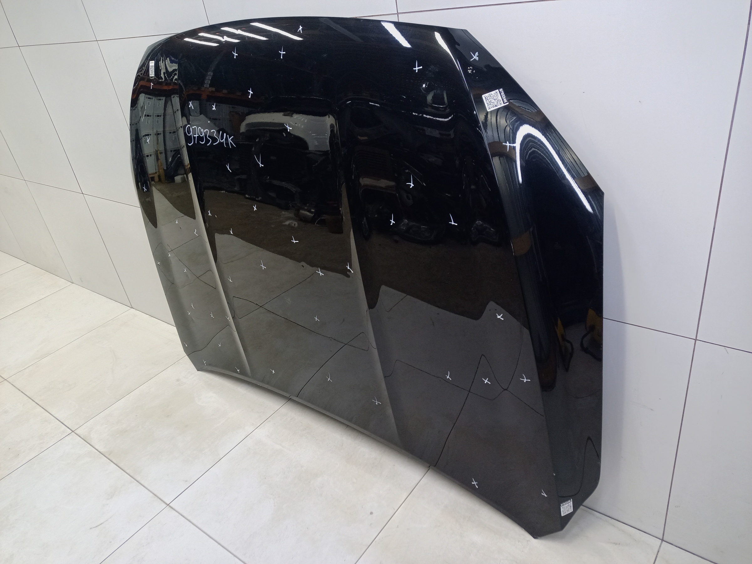 Капот Geely Monjaro