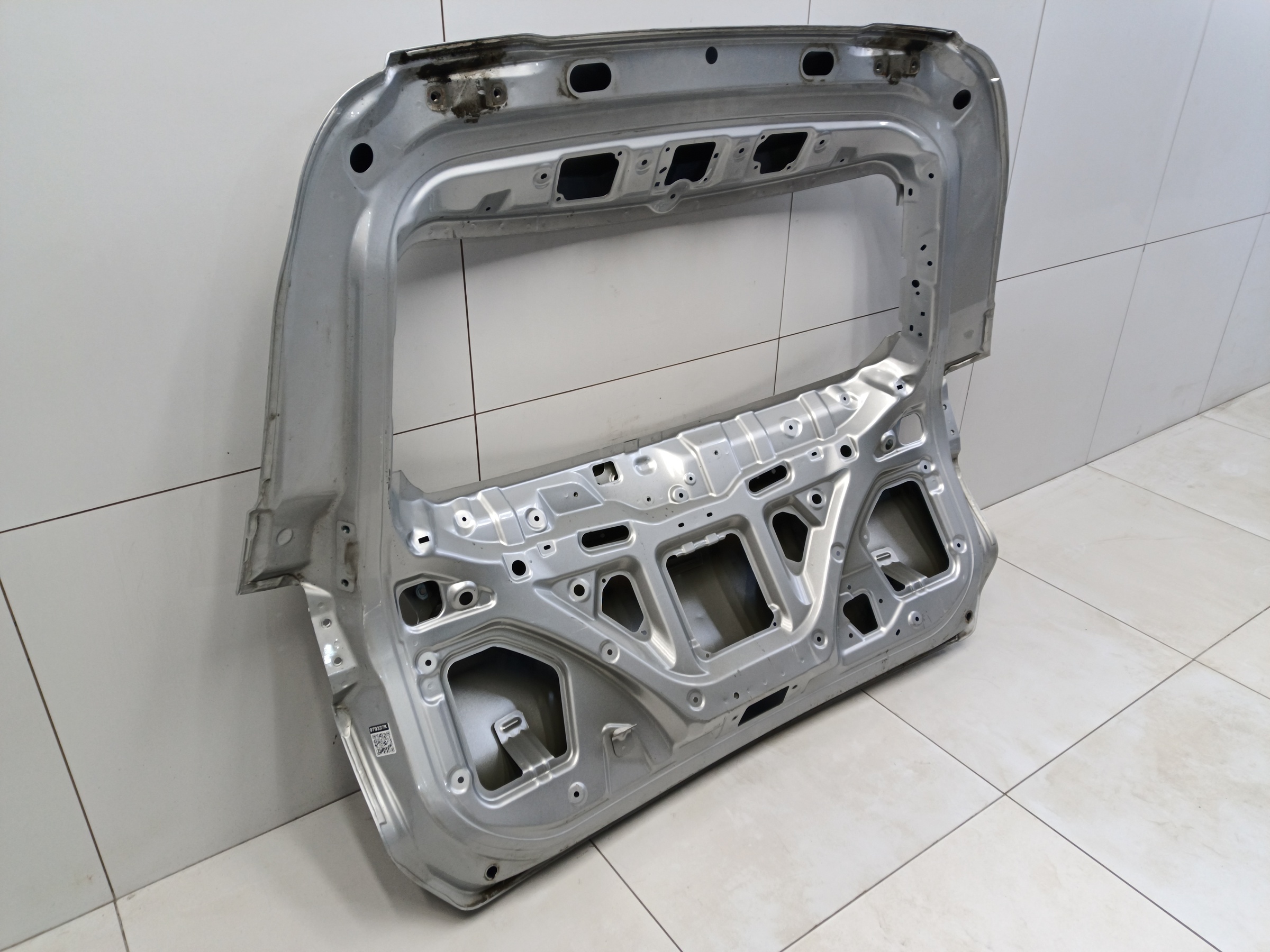 Крышка багажника Chery Tiggo 8 без датчика защемления