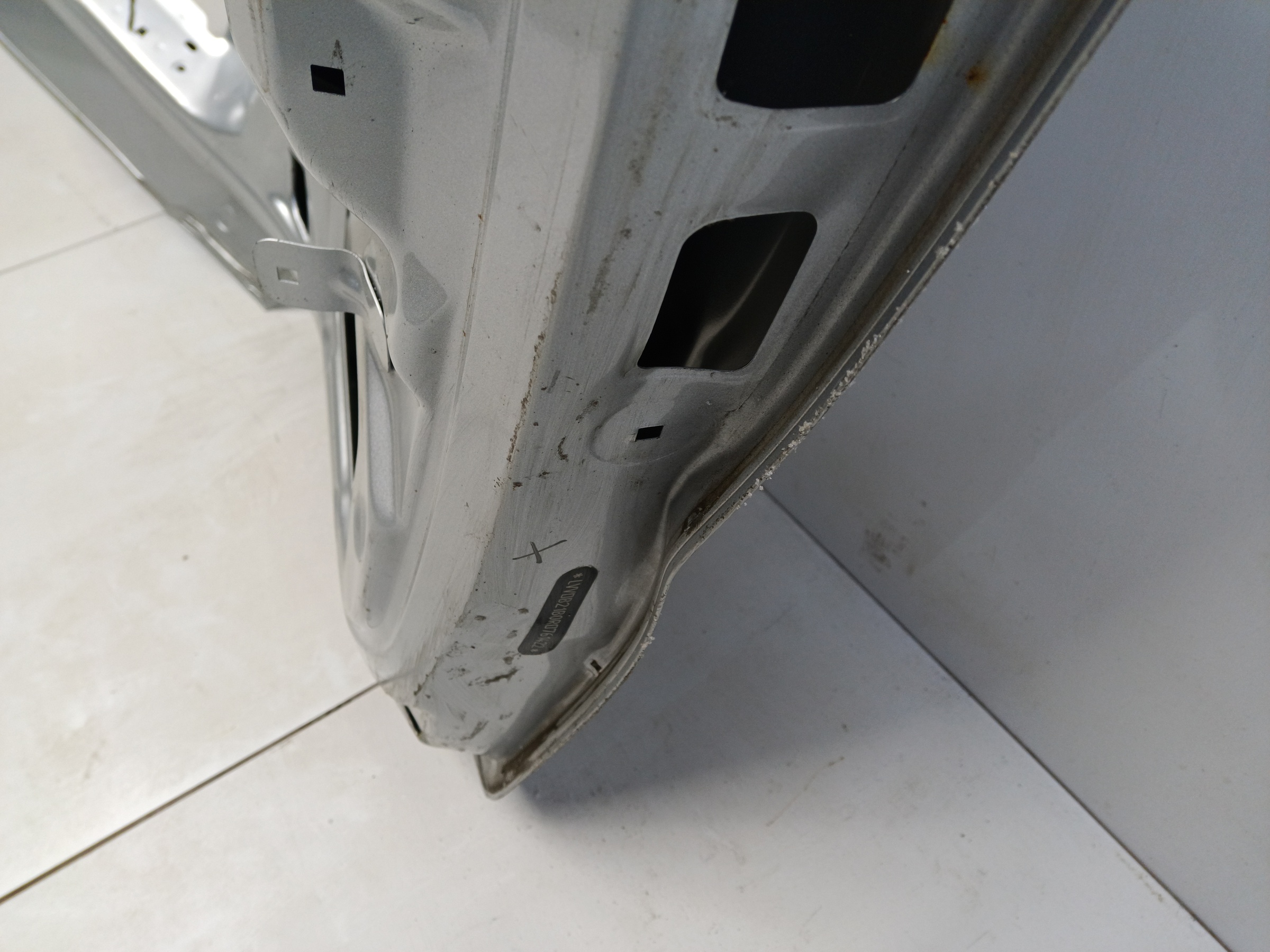 Крышка багажника Chery Tiggo 8 без датчика защемления