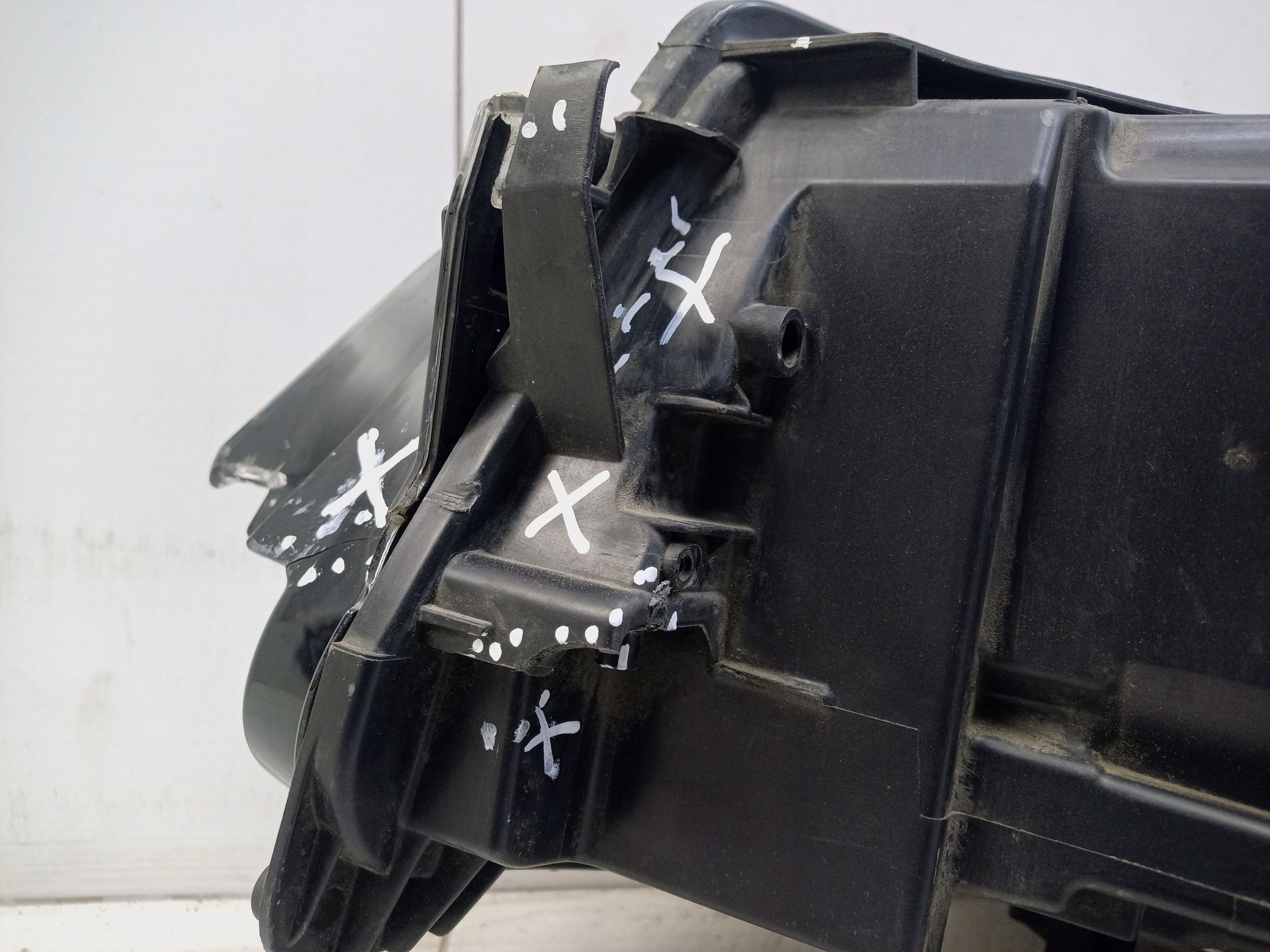 Фара передняя правая Land Rover Discovery Sport 1 Restail LED