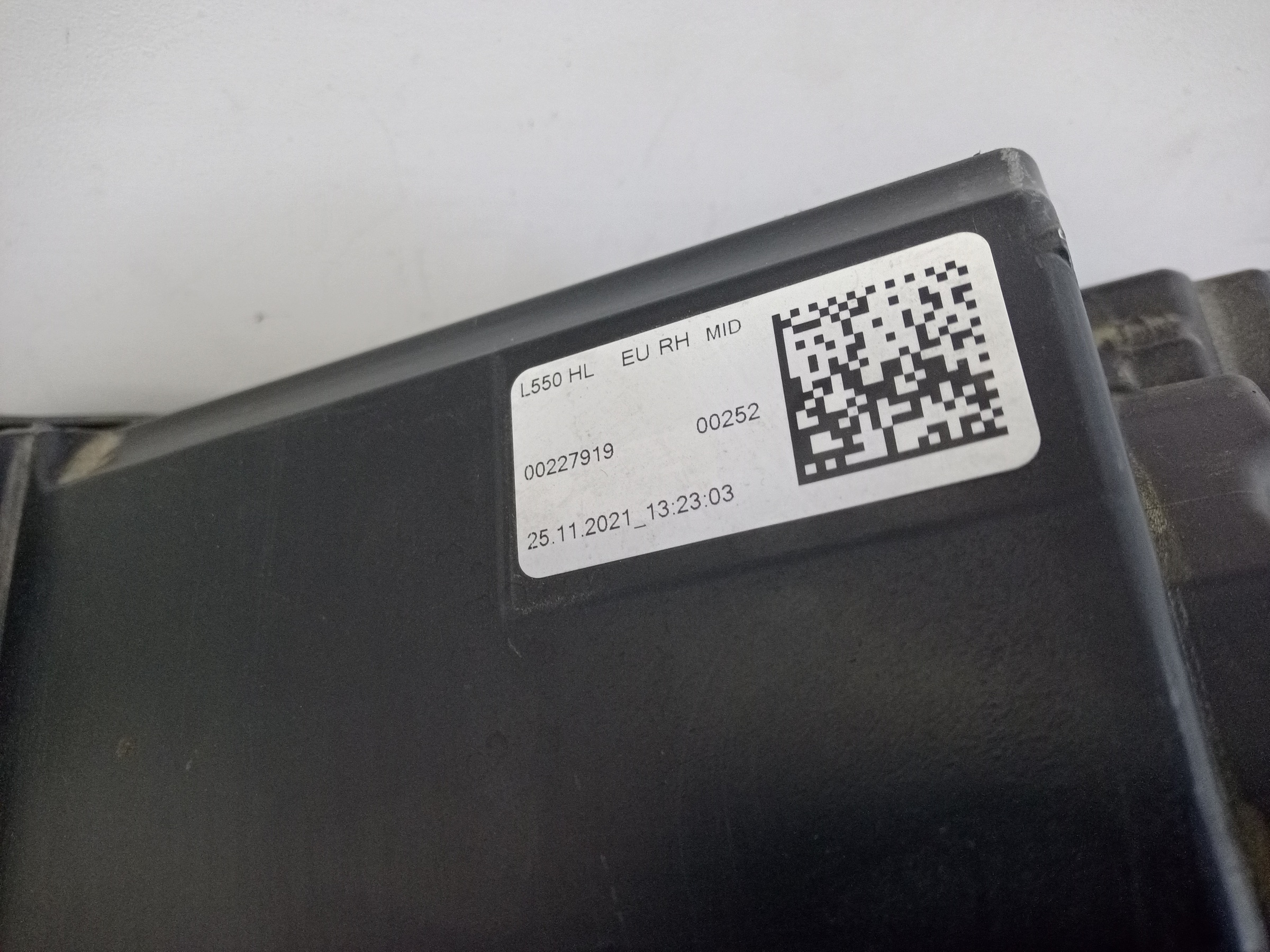 Фара передняя правая Land Rover Discovery Sport 1 Restail LED