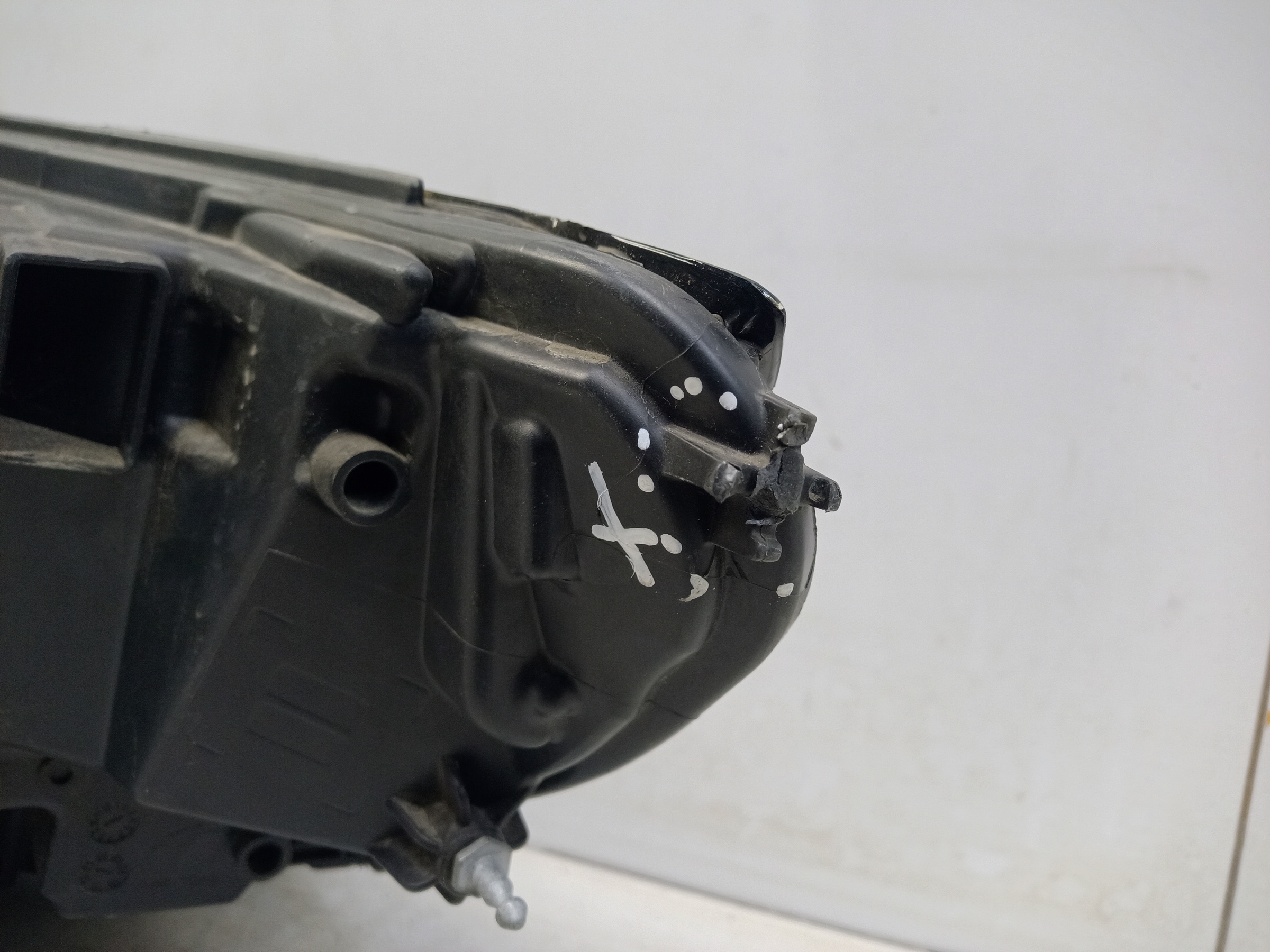 Фара передняя правая Land Rover Discovery Sport 1 Restail LED