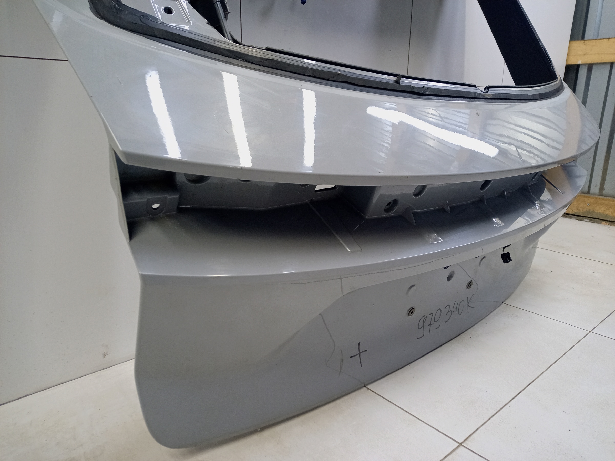 Крышка багажника Exeed RX