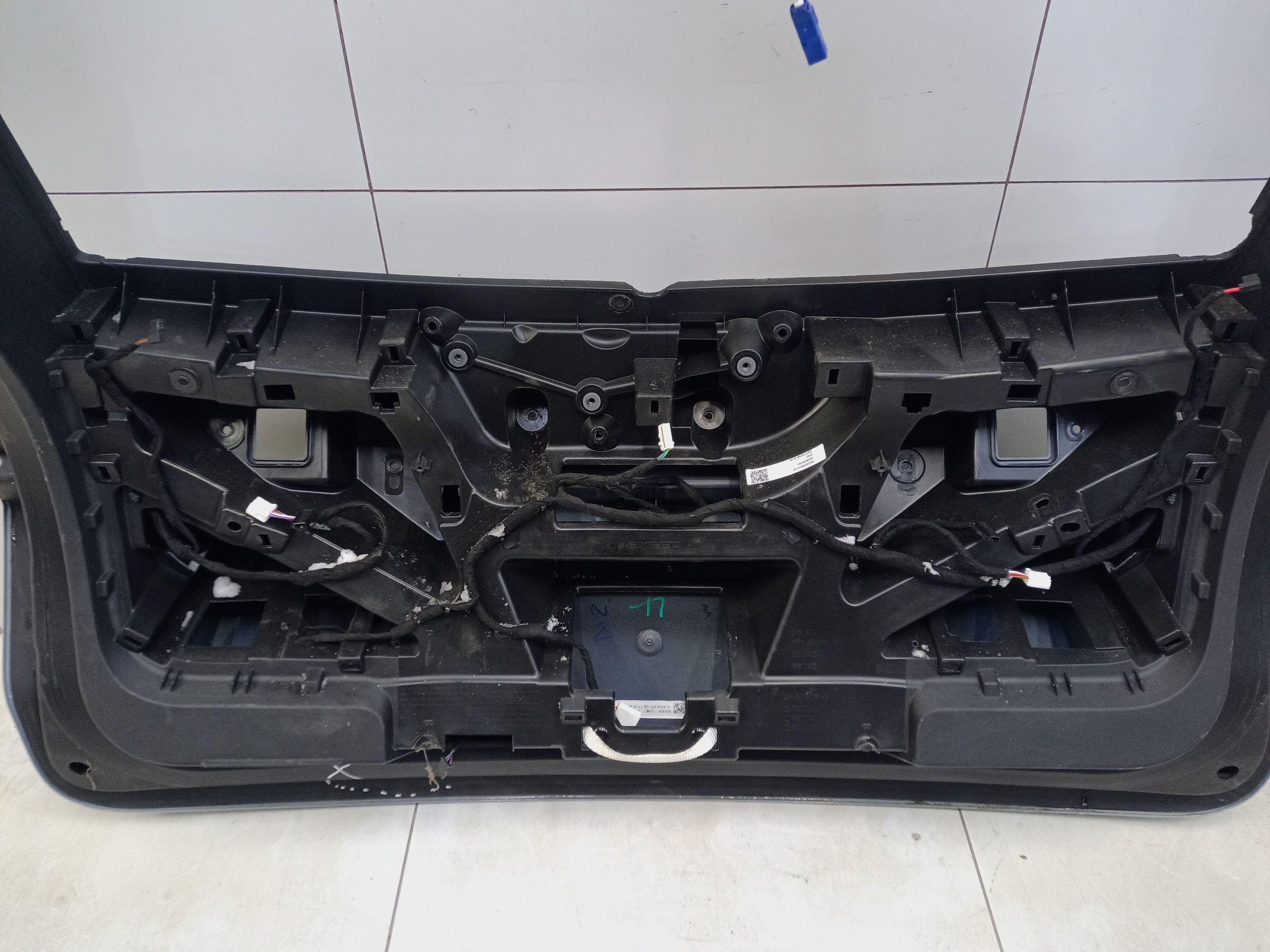 Крышка багажника Exeed RX