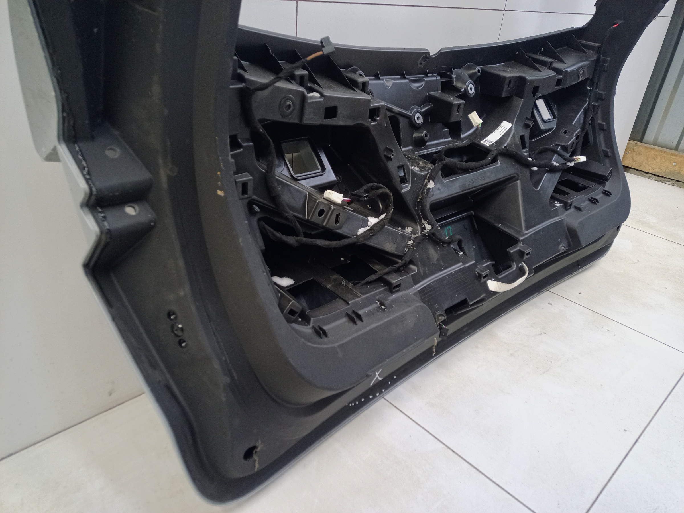 Крышка багажника Exeed RX