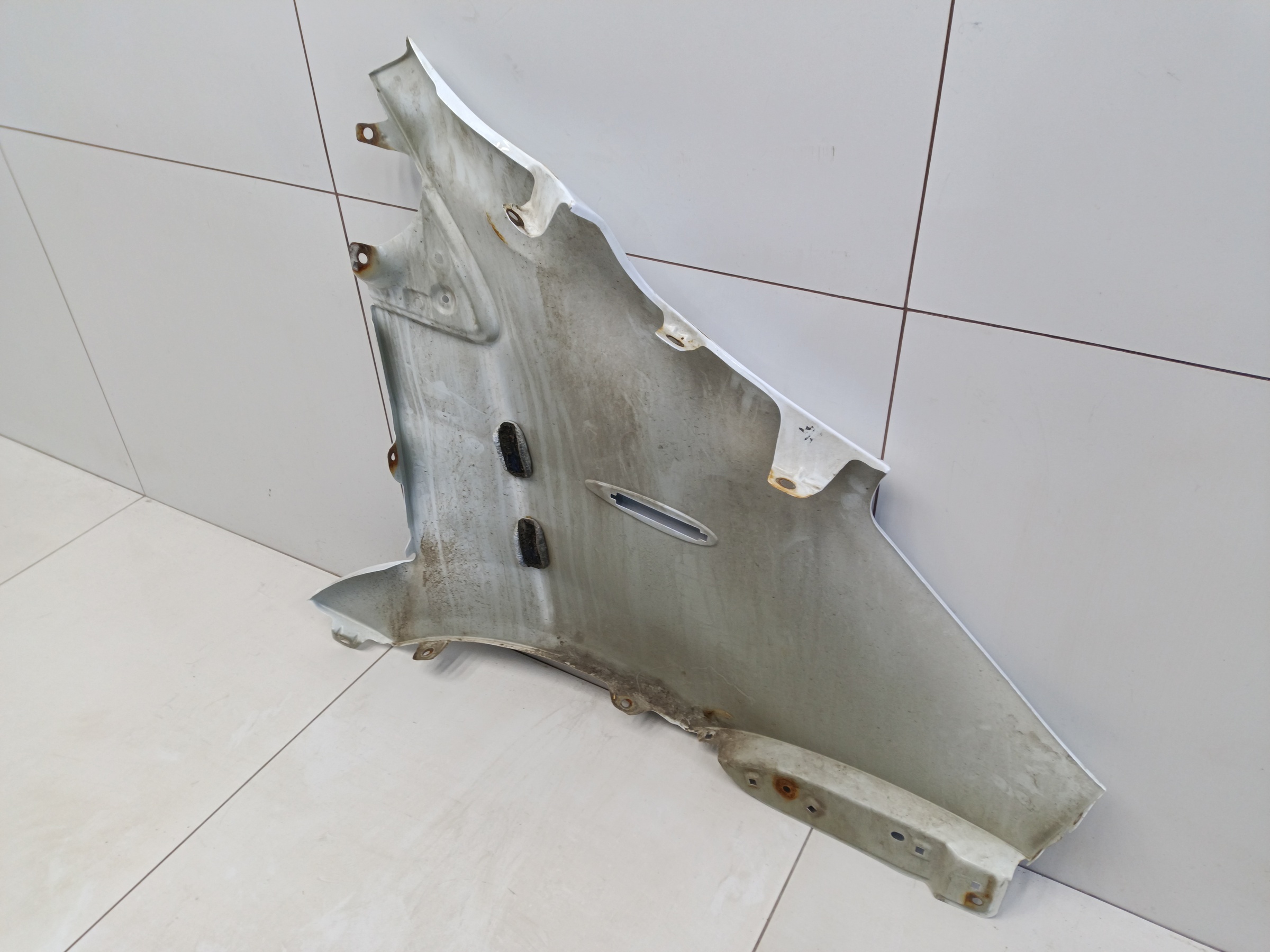 Крыло переднее левое Sollers Atlant