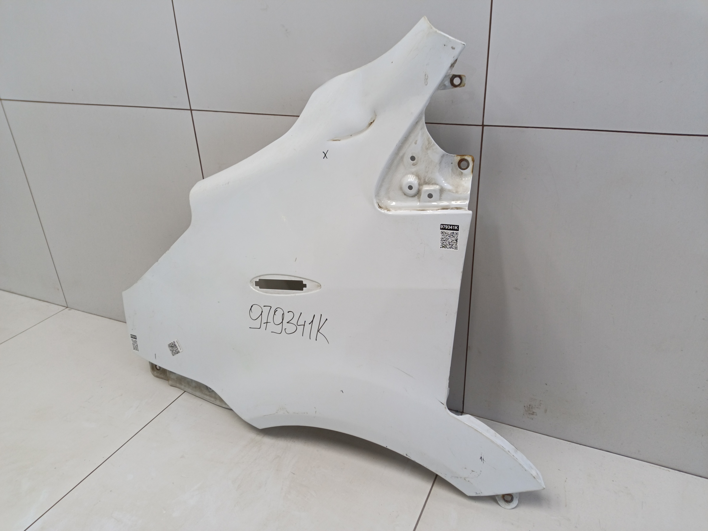 Крыло переднее левое Sollers Atlant