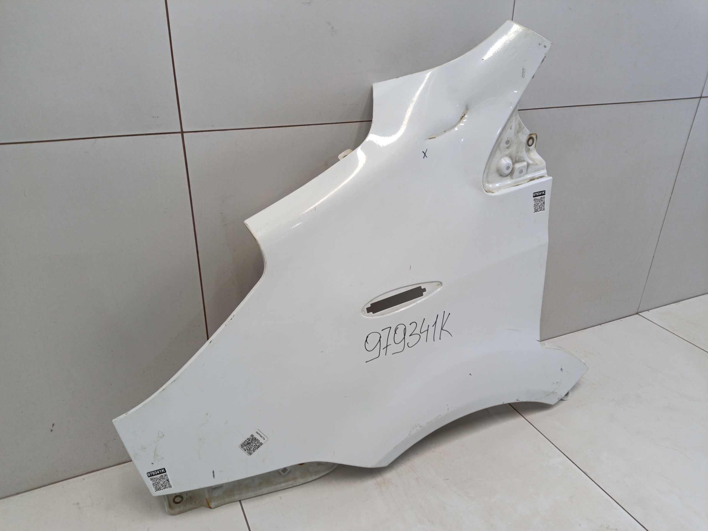 Крыло переднее левое Sollers Atlant