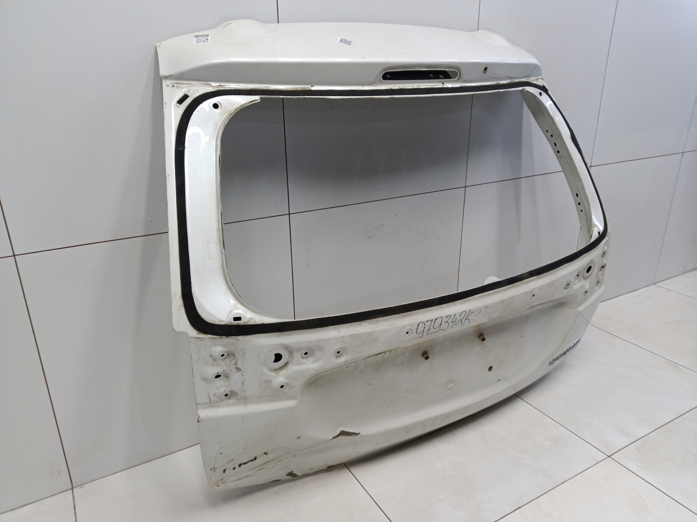 Крышка багажника Mitsubishi Outlander 3 Restail 2 под камеру