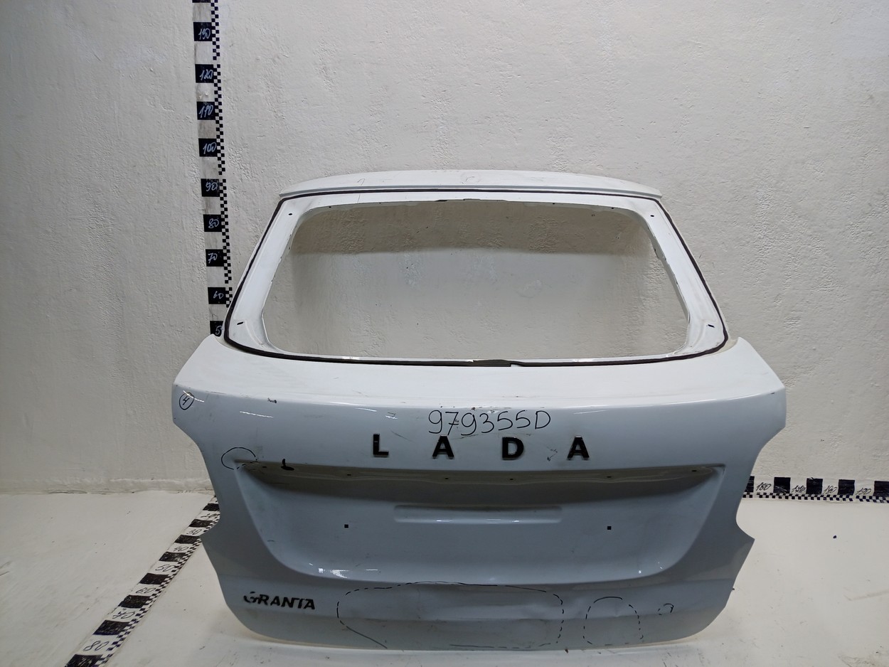 Крышка багажника Lada Granta Liftback