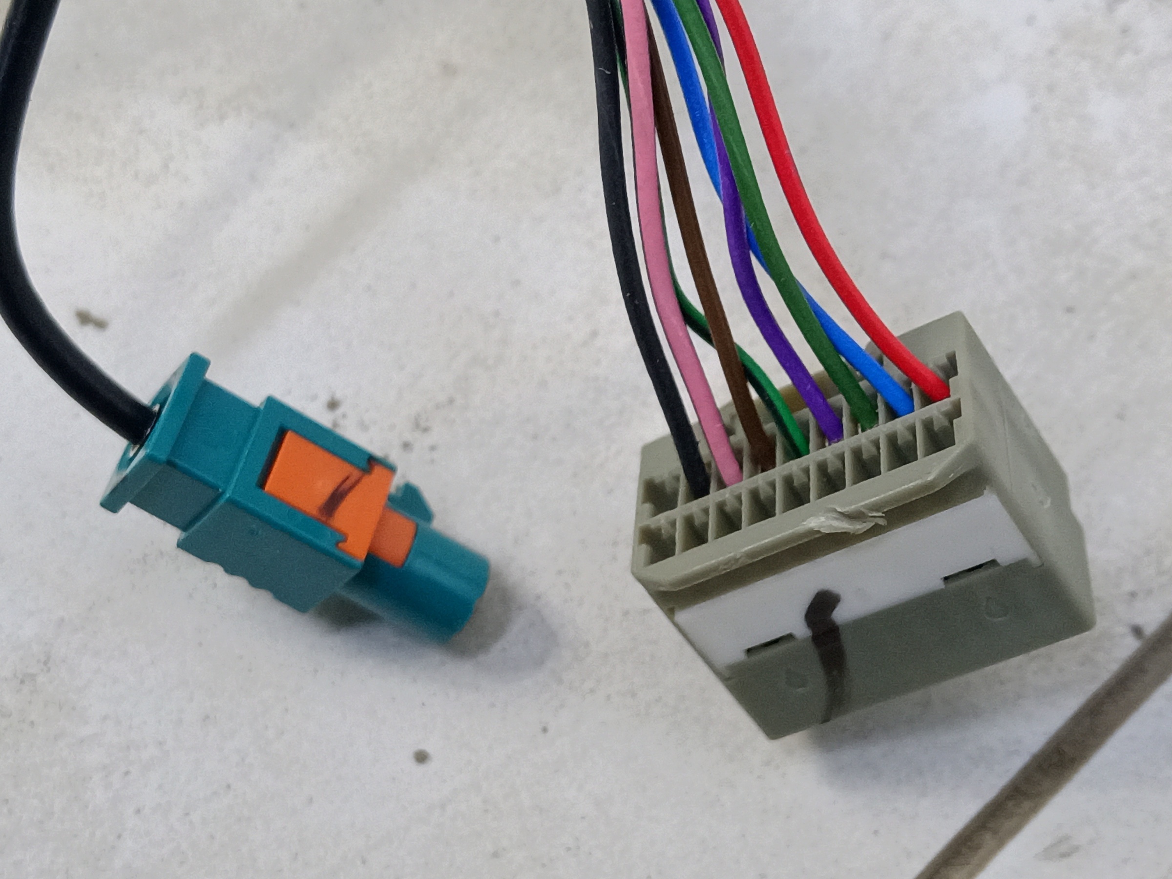 Зеркало левое Geely Atlas 2 8+1 контактов