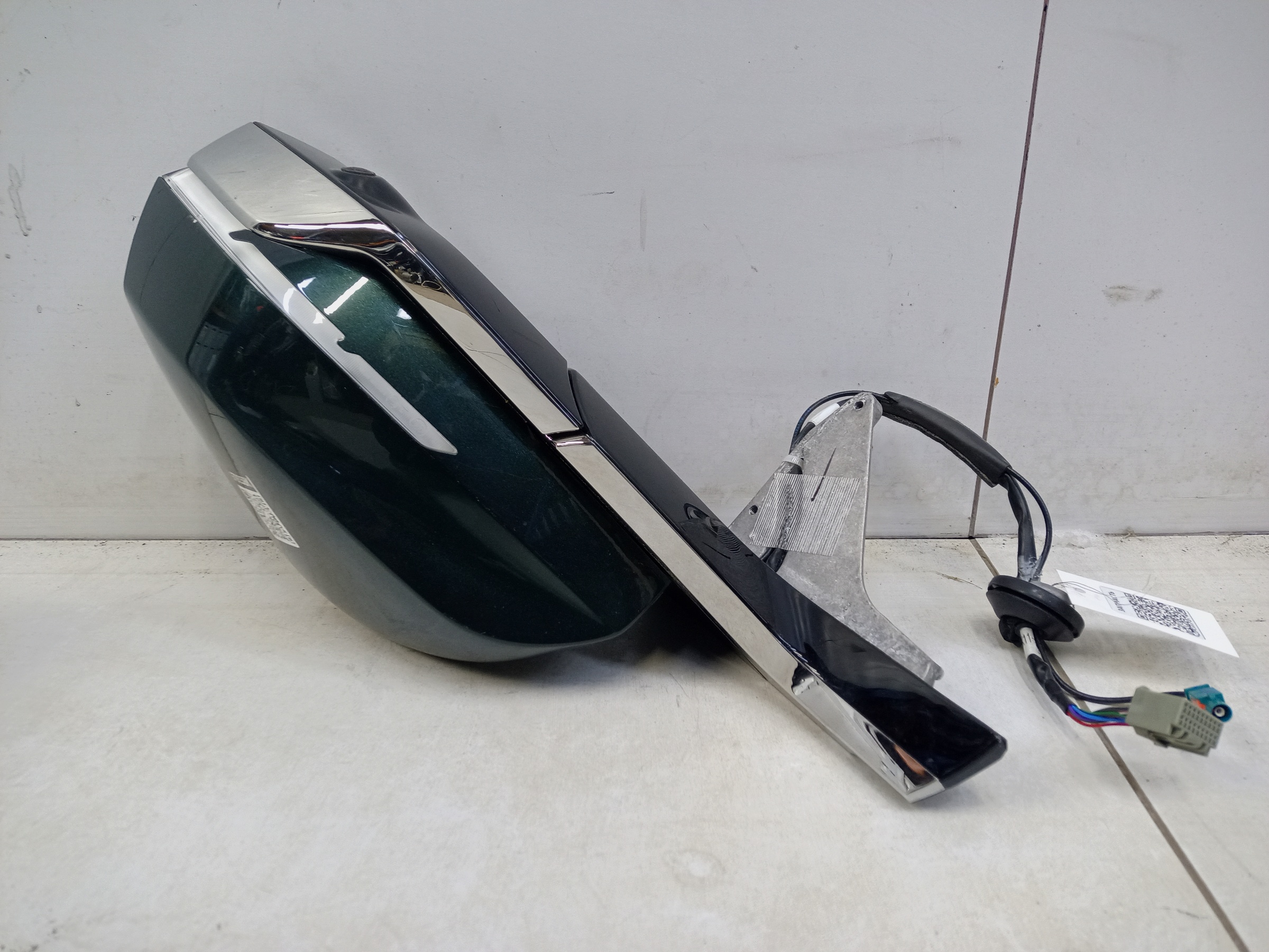 Зеркало левое Geely Atlas 2 8+1 контактов