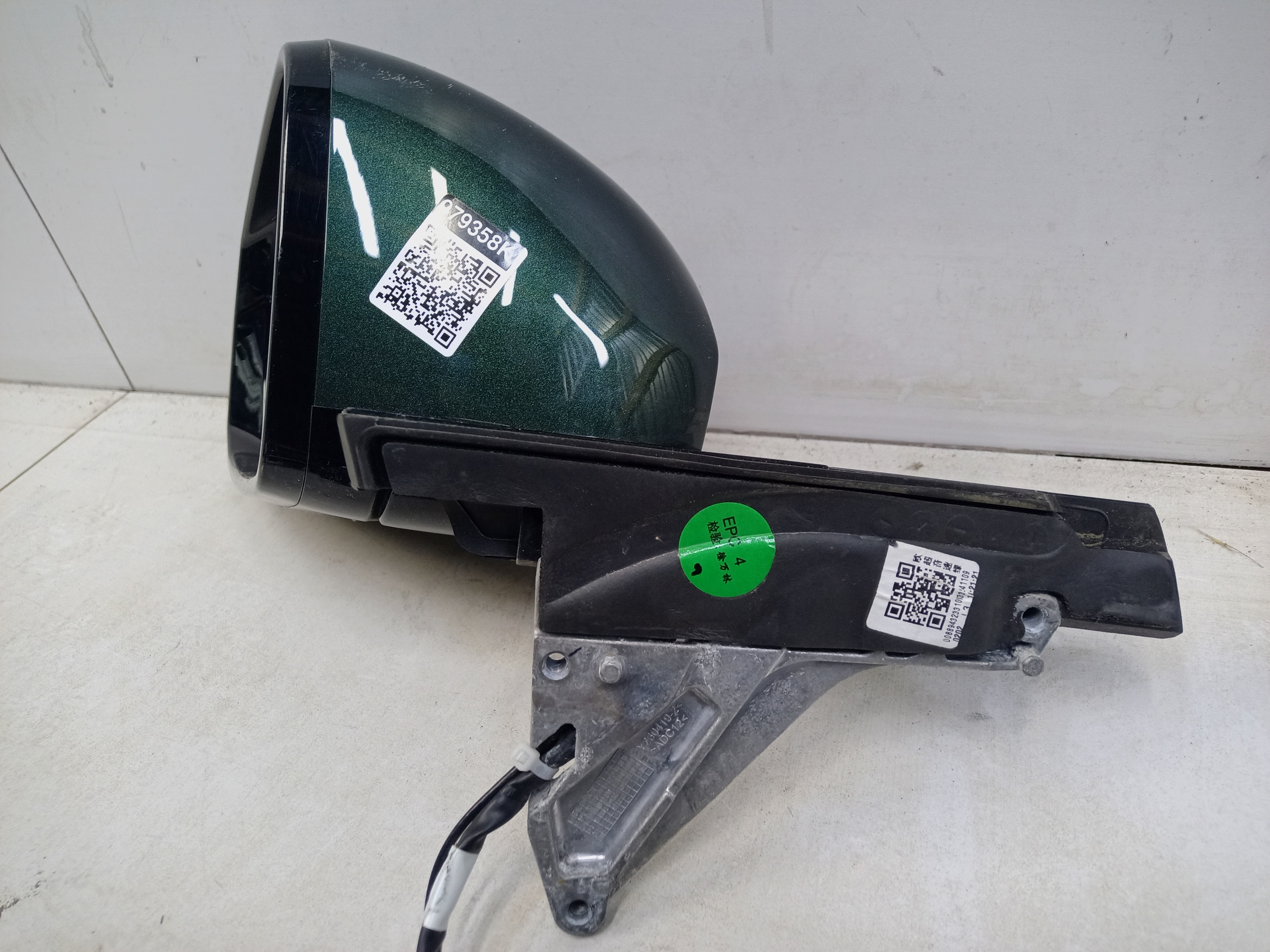 Зеркало левое Geely Atlas 2 8+1 контактов