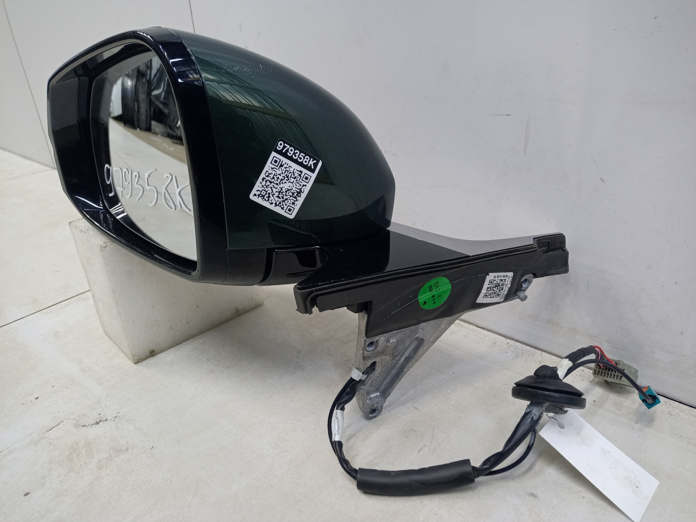 Зеркало левое Geely Atlas 2 8+1 контактов