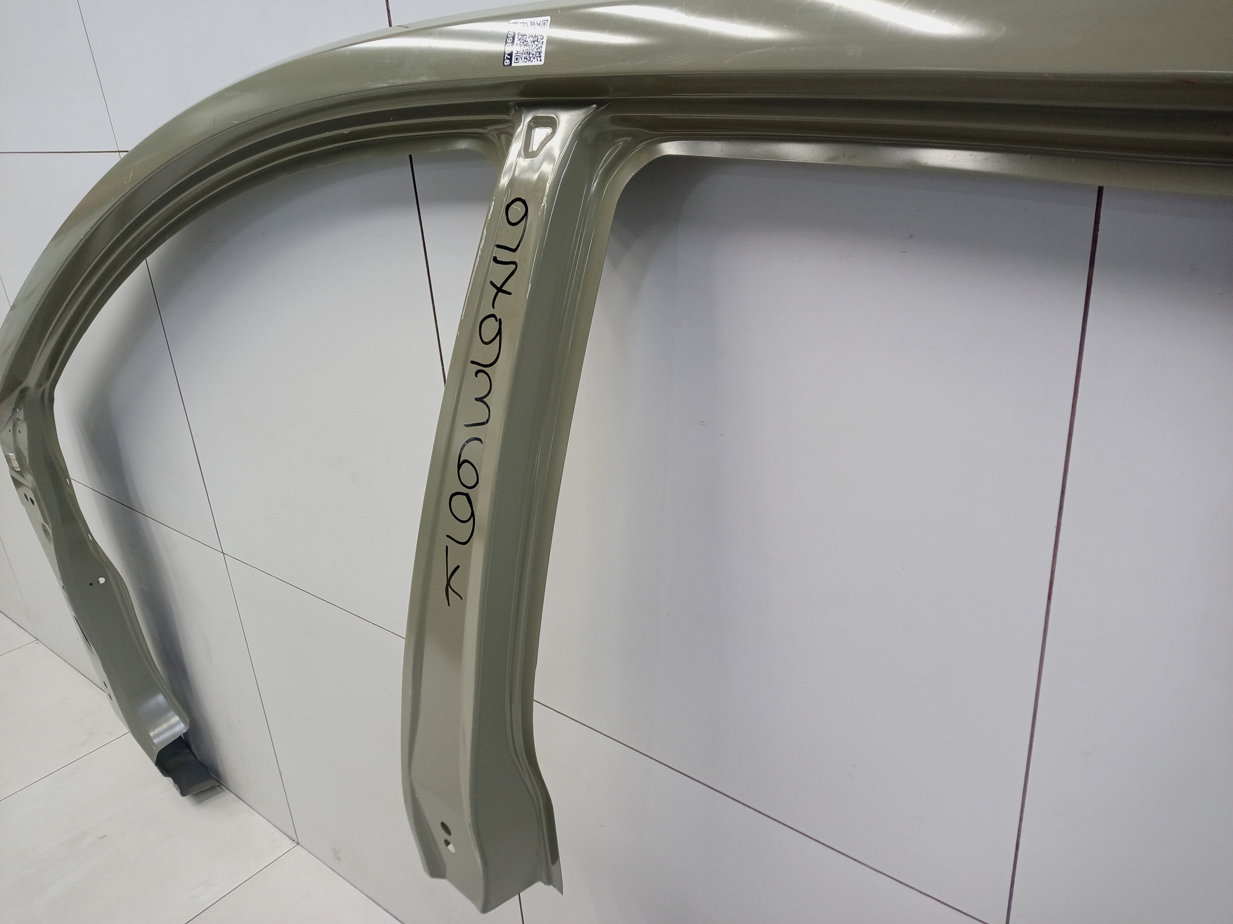 Панель кузова боковая левая Haval M6 2