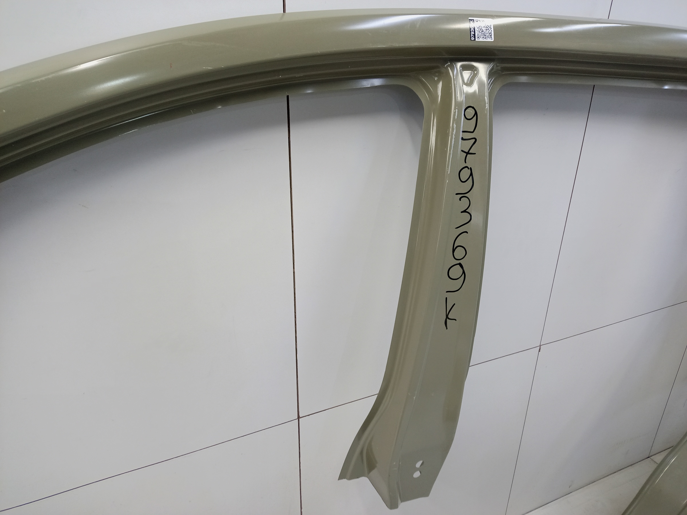 Панель кузова боковая левая Haval M6 2