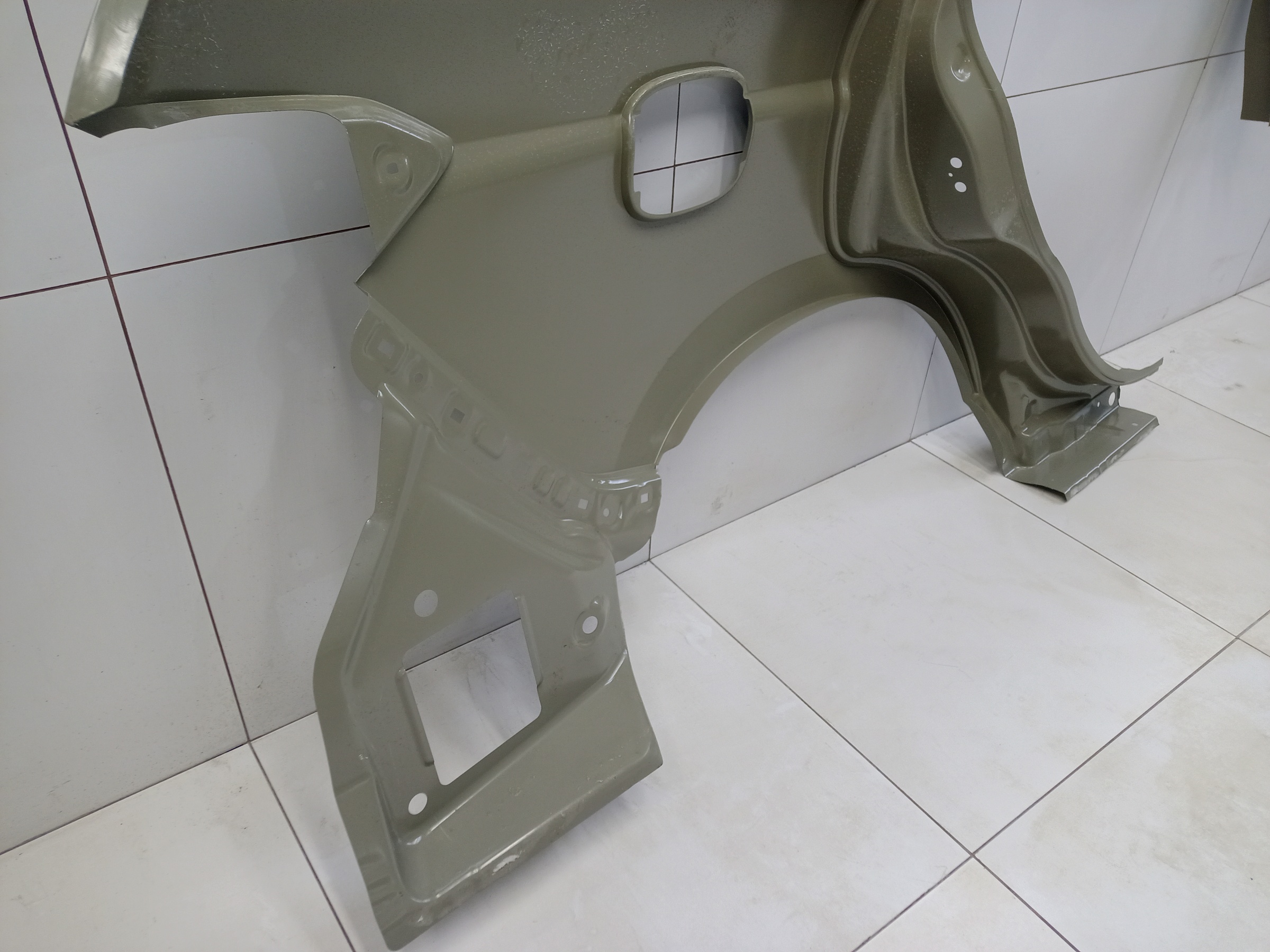 Панель кузова боковая левая Haval M6 2