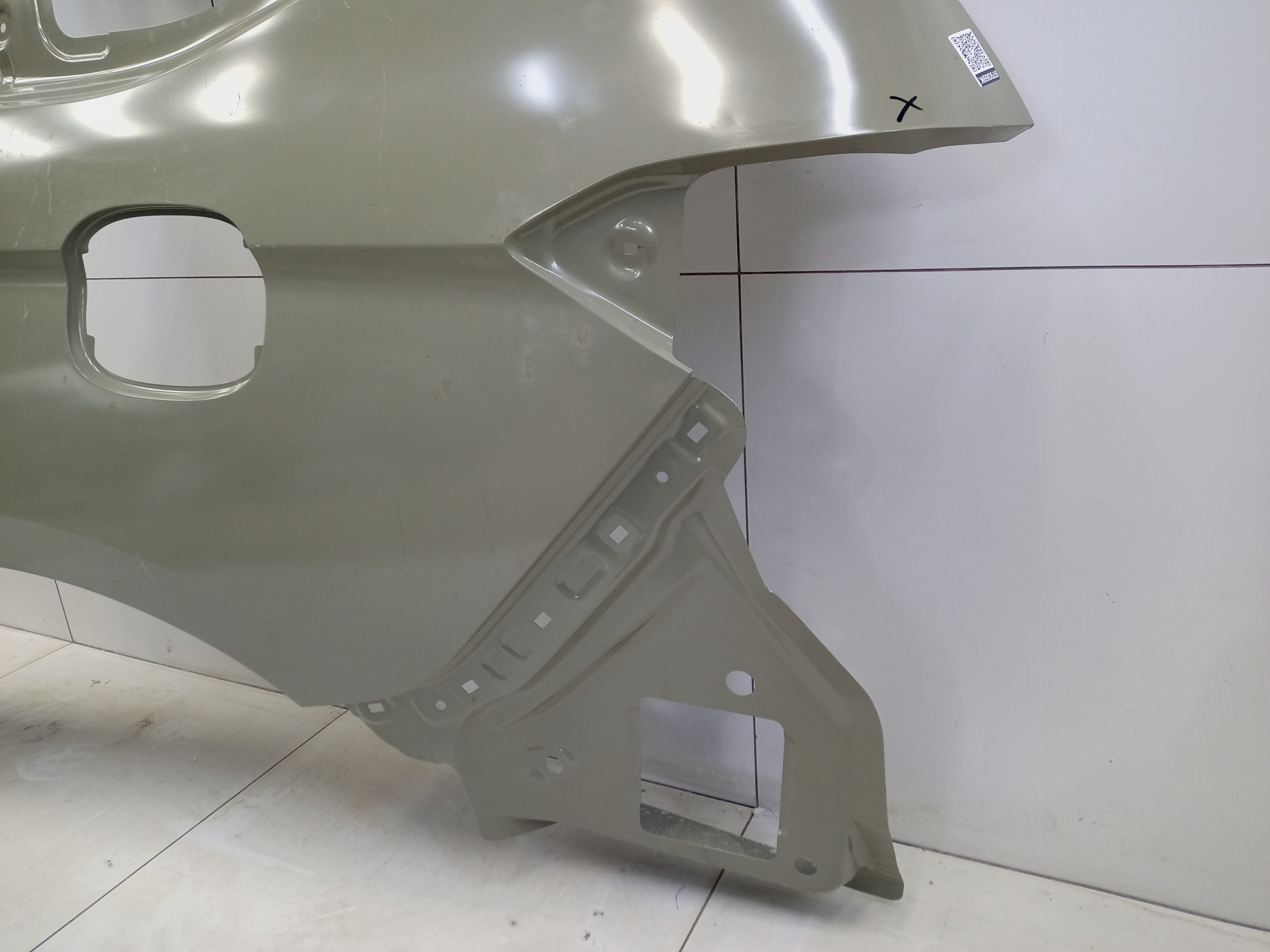 Панель кузова боковая левая Haval M6 2