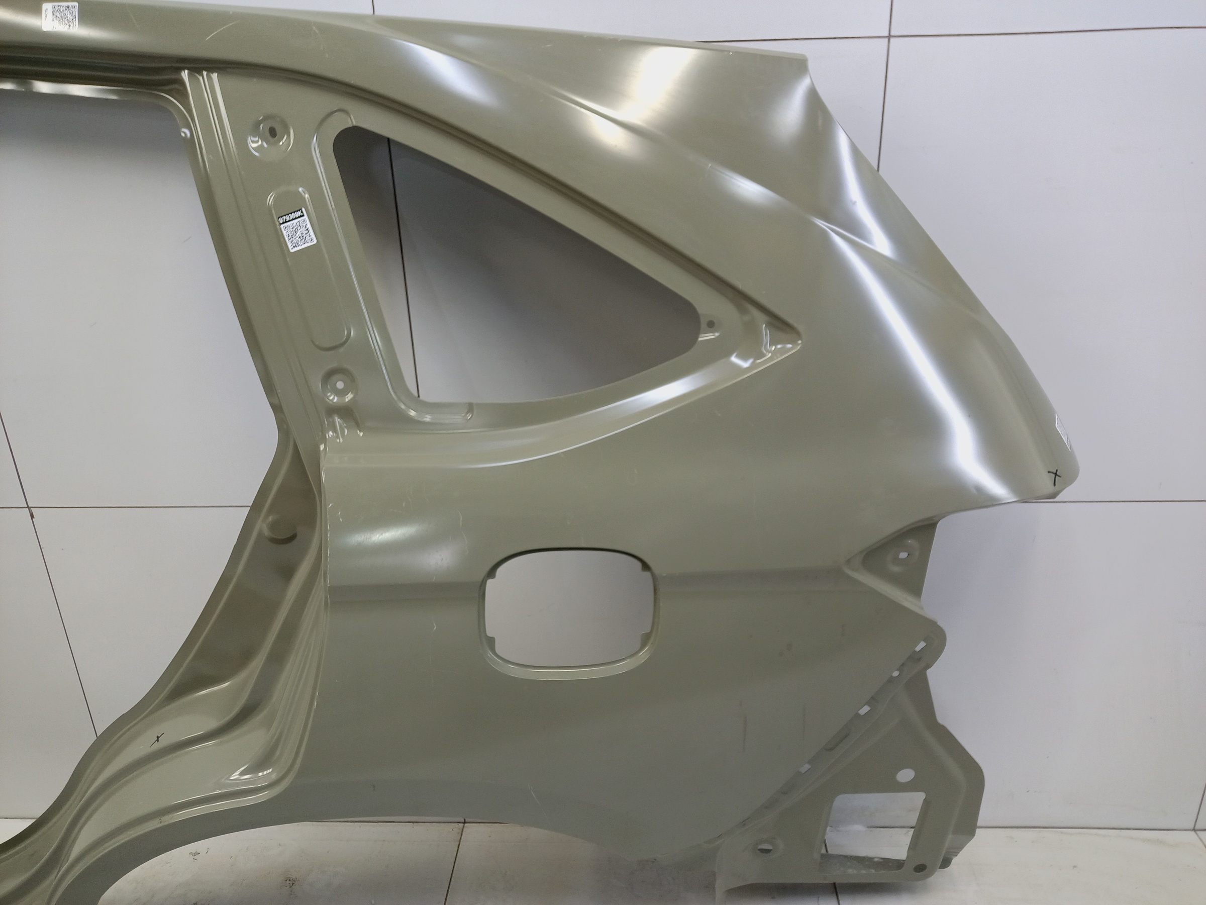 Панель кузова боковая левая Haval M6 2