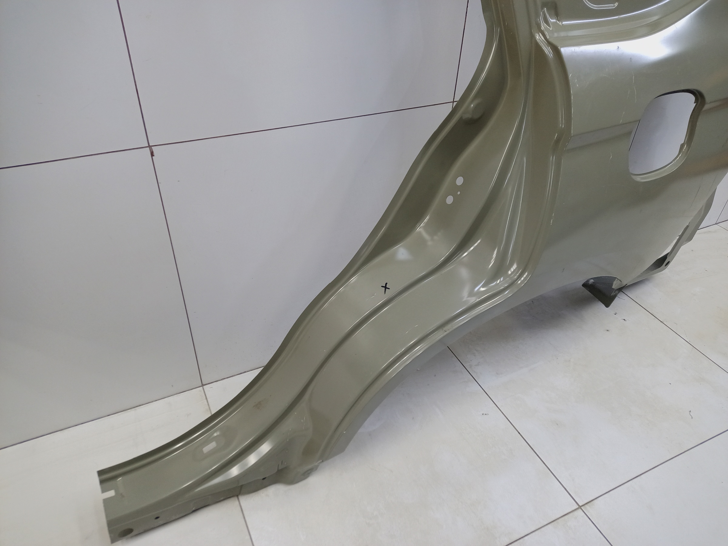 Панель кузова боковая левая Haval M6 2