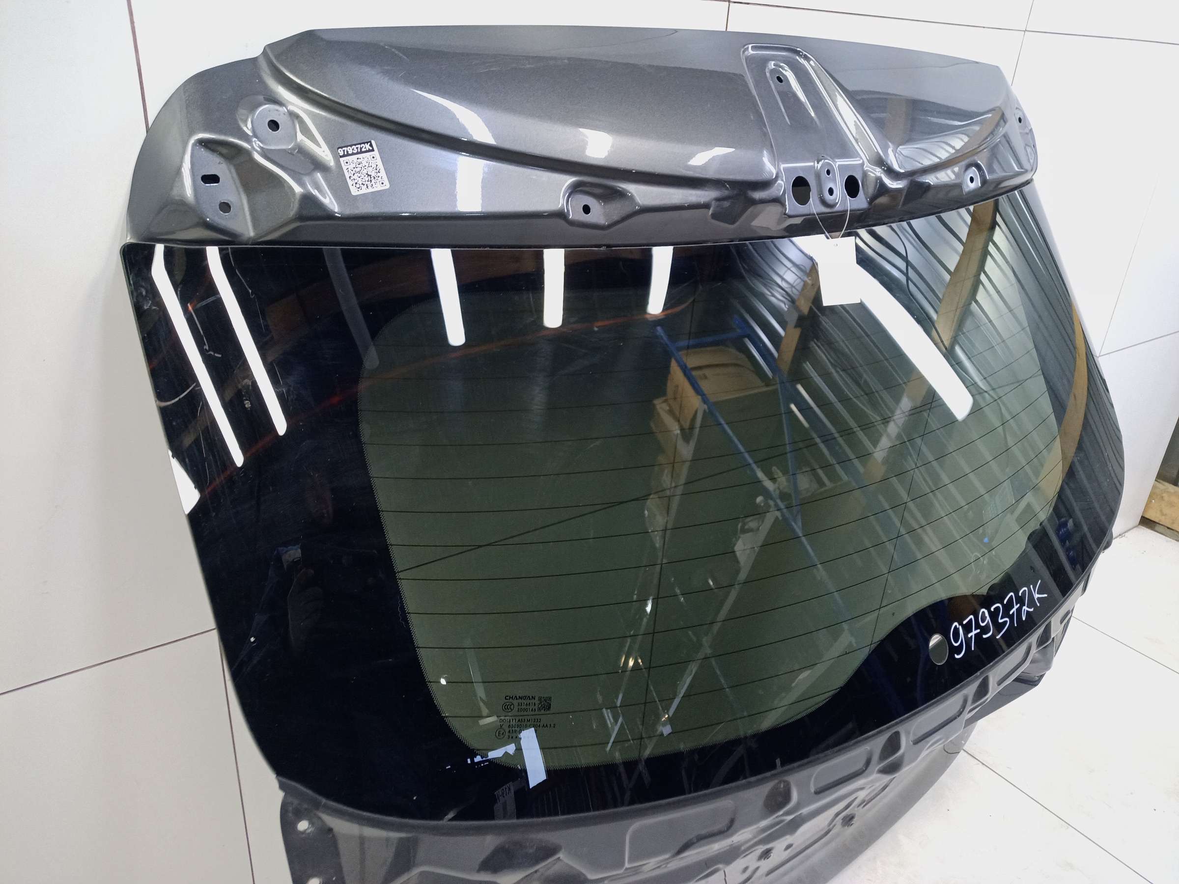 Крышка багажника Changan UNI-K