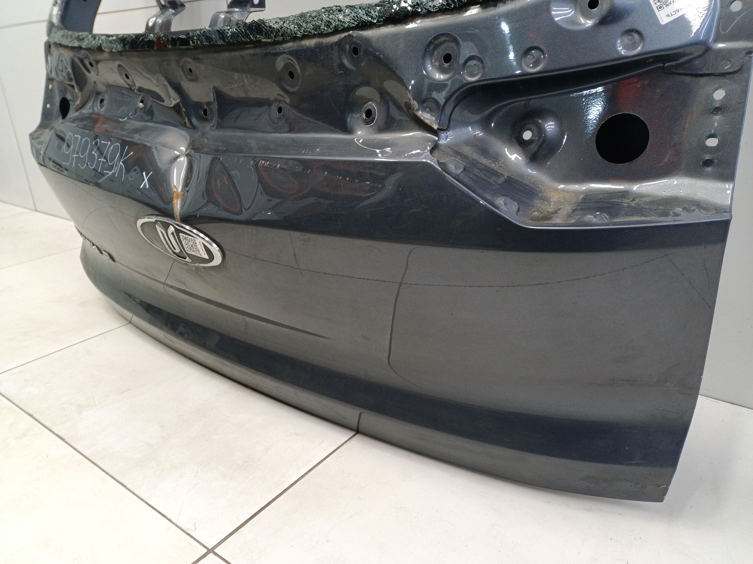 Крышка багажника Москвич 3