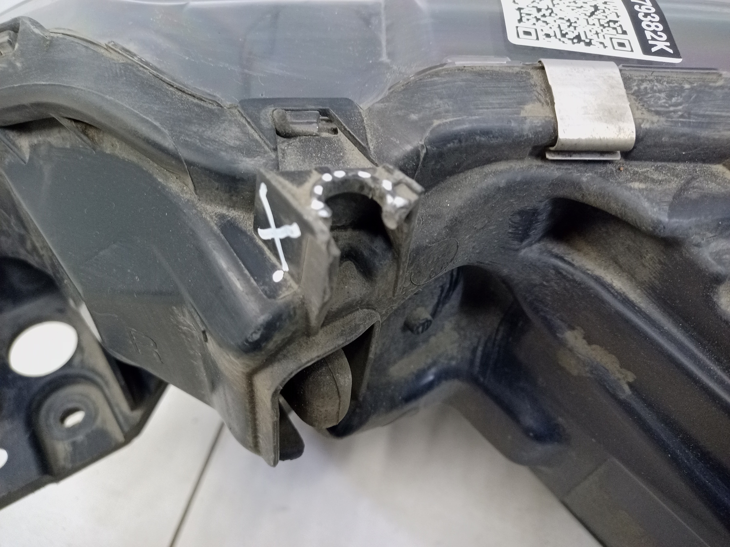 Фара передняя правая Mitsubishi Outlander 3 Restail 2 галоген