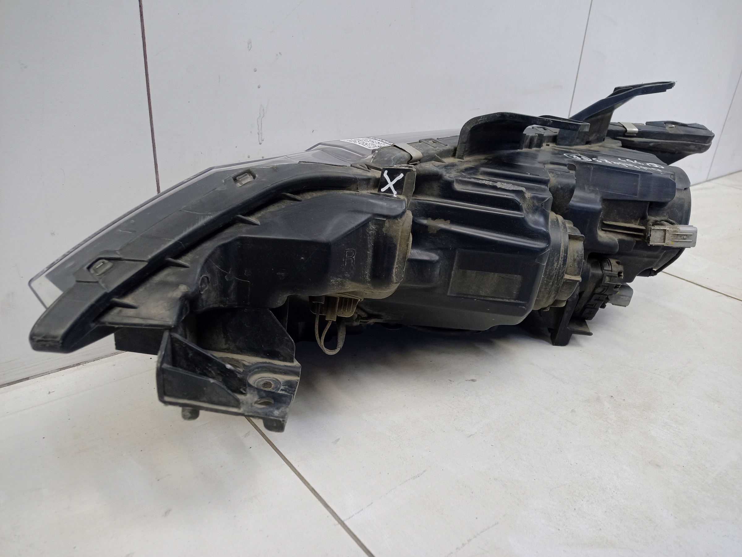 Фара передняя правая Mitsubishi Outlander 3 Restail 2 галоген