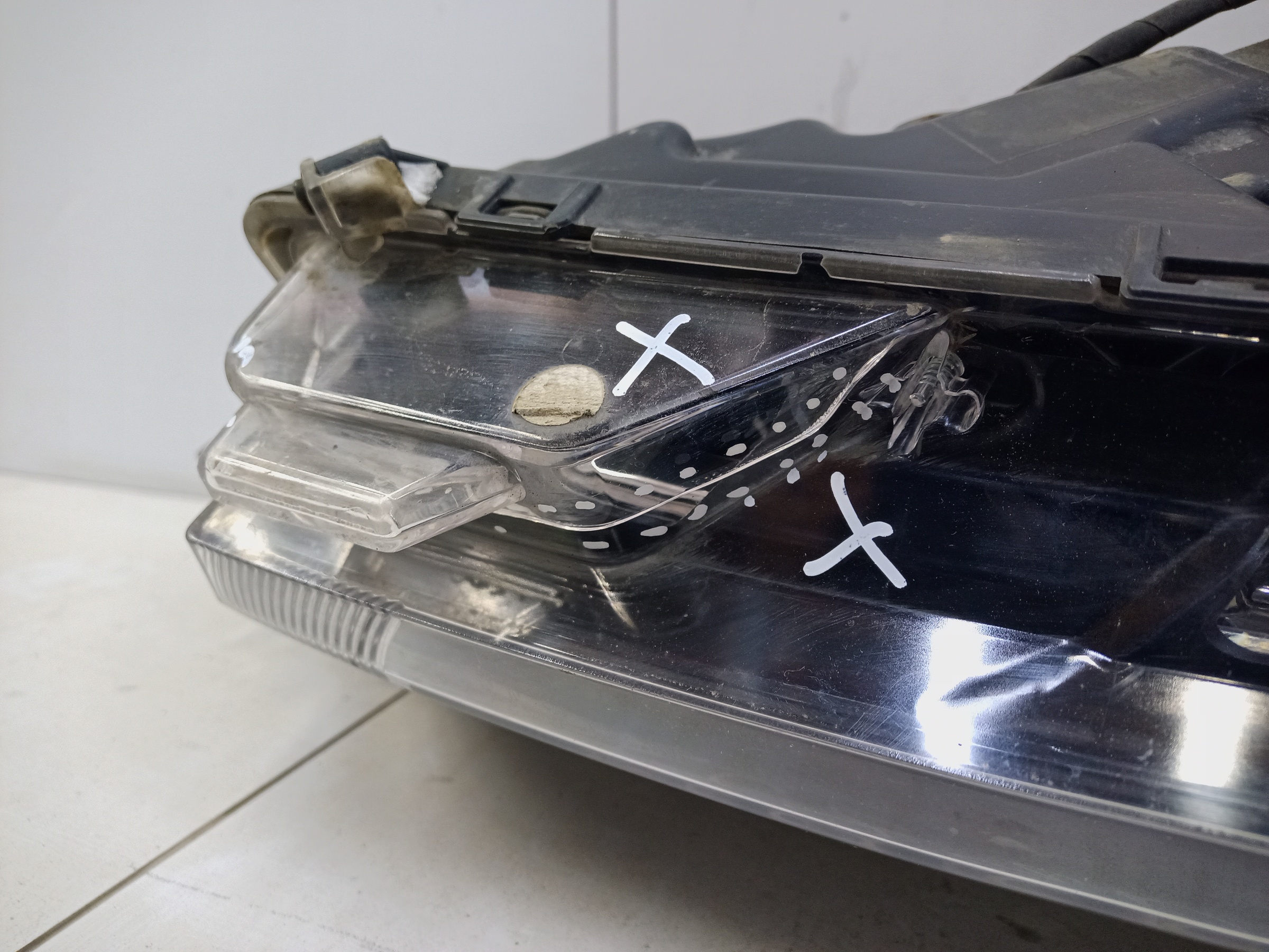 Фара передняя правая Mitsubishi Outlander 3 Restail 2 галоген