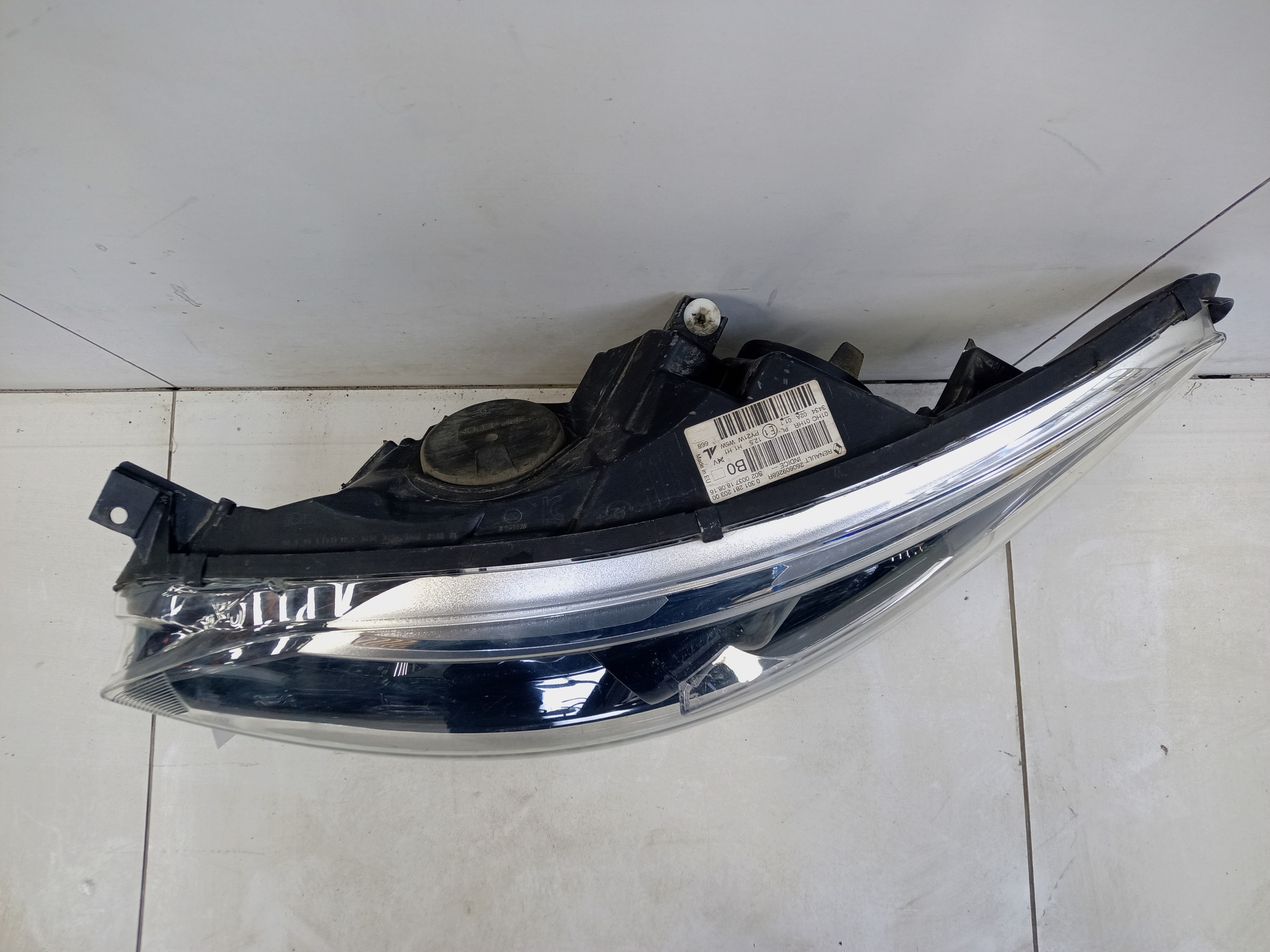 Фара передняя левая Renault Kaptur галоген светлая линза