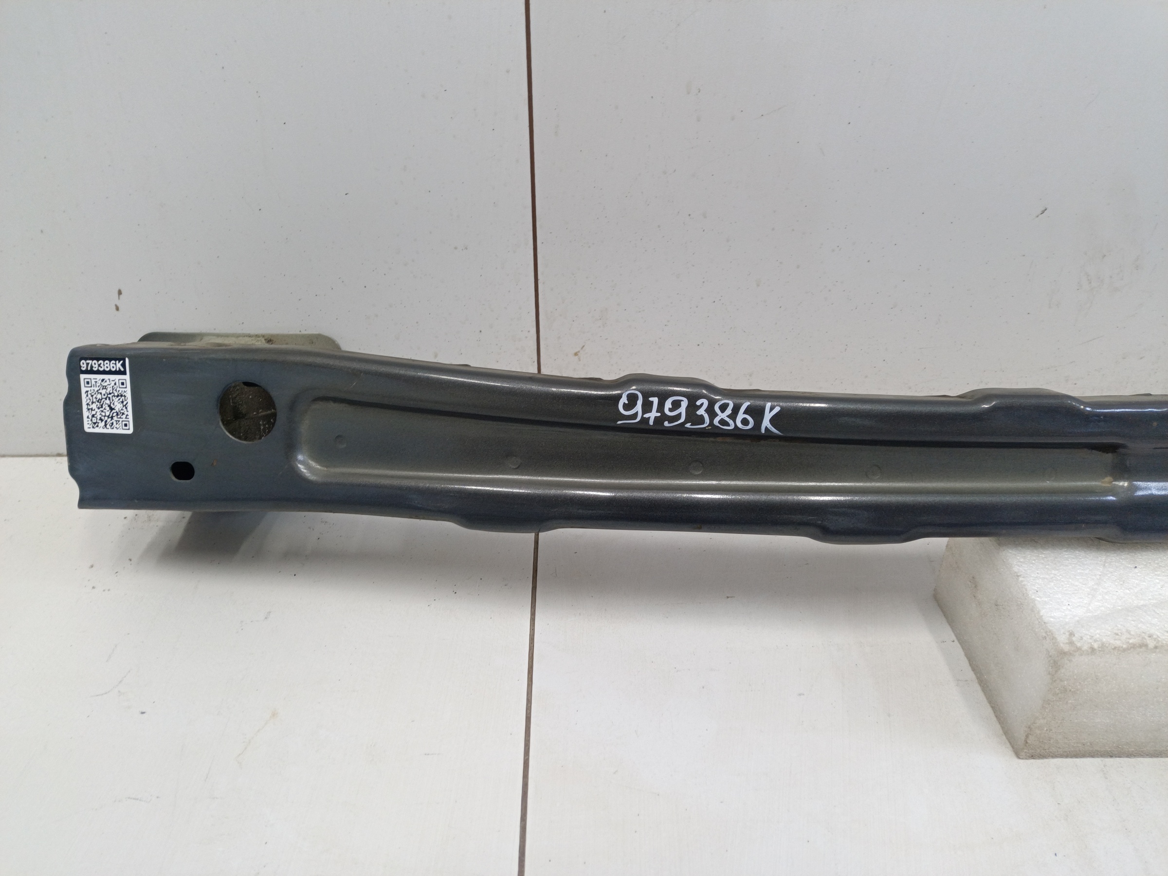 Усилитель заднего бампера Changan UNI-K