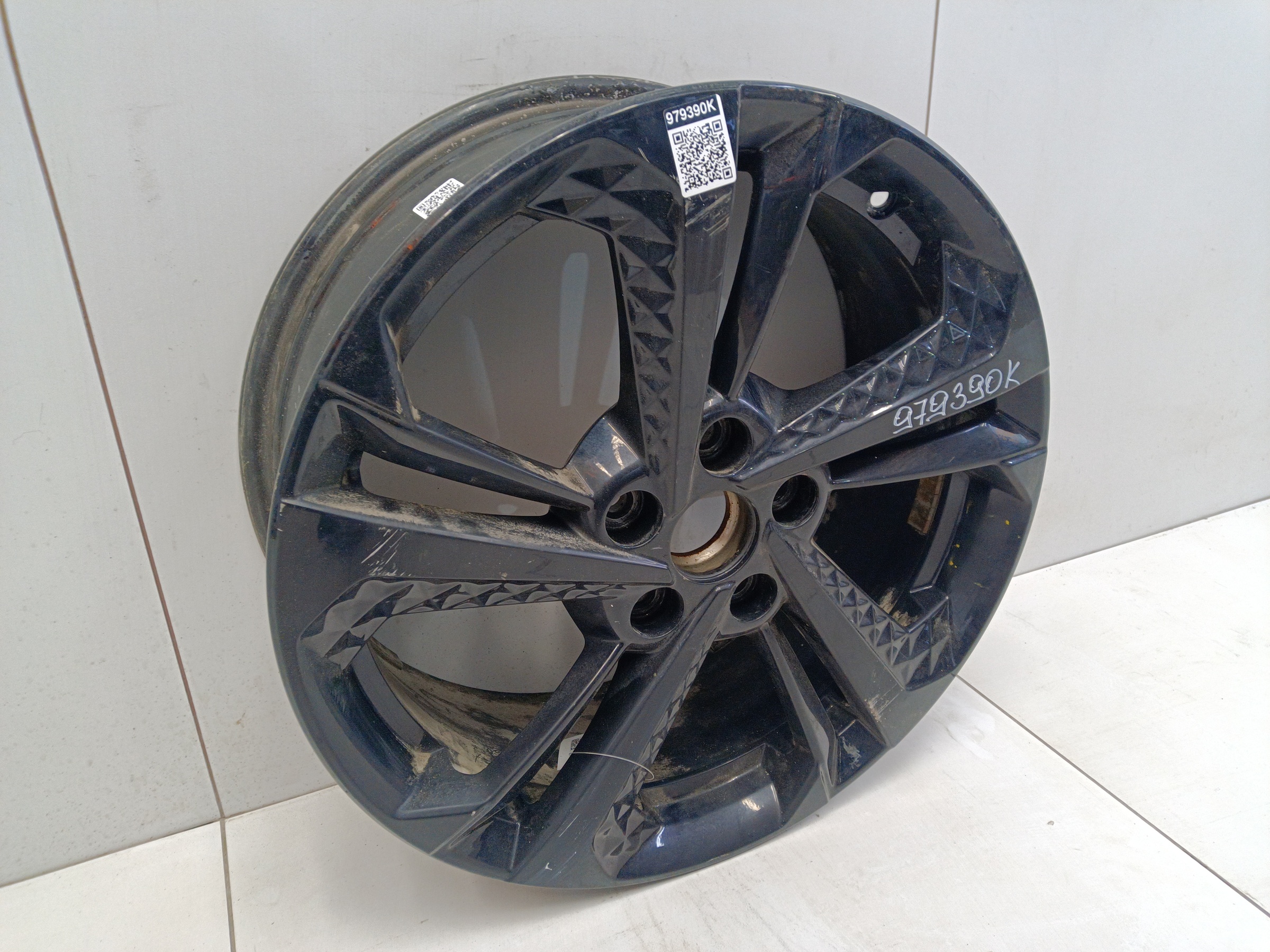 Диск колеса литой Geely Coolray Restail R18